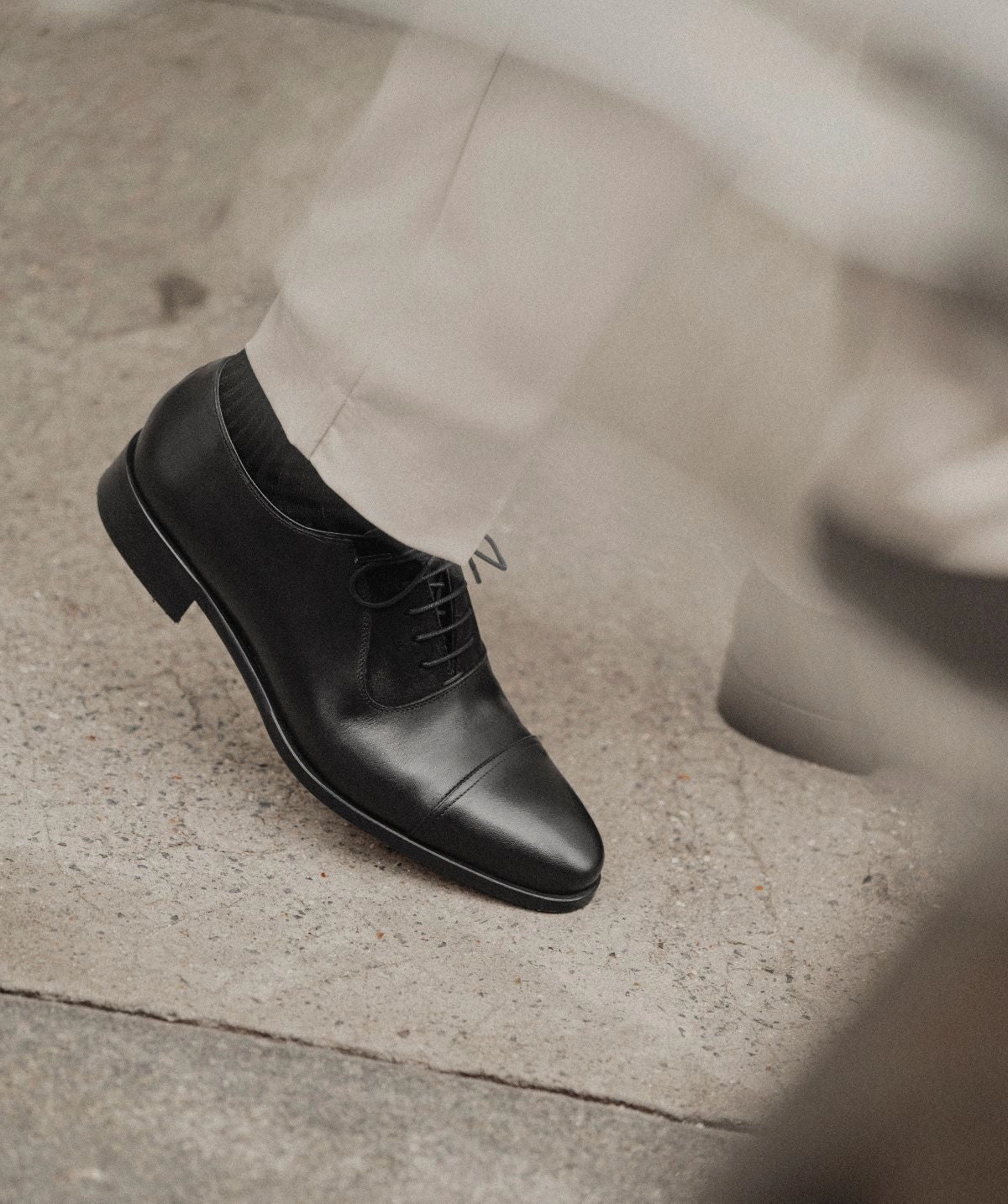 Vibe-Centered Heathrow Black Richelieu