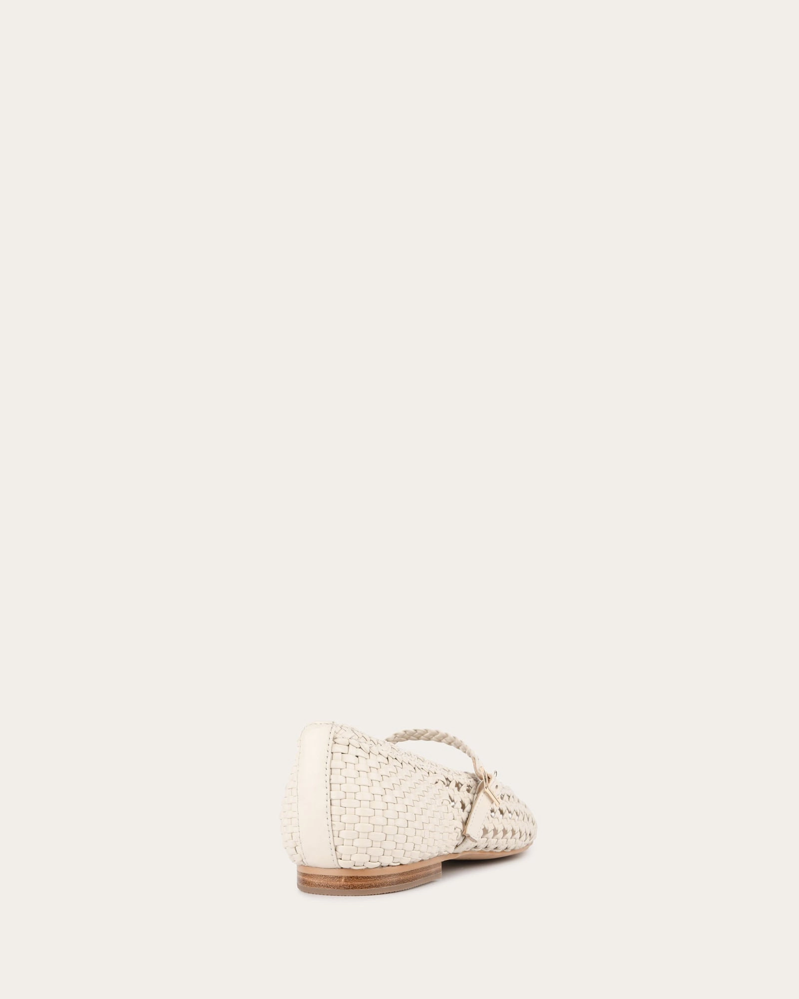 Motion-Elevated Explore With Ease Willis Casual Flats Off White Leather