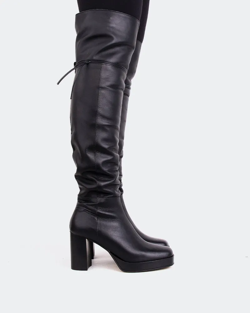 Ease And Balance Veneto Black Leather