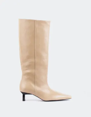 Blanzy Camel Leather Intentional Vibe Multi-Context Style