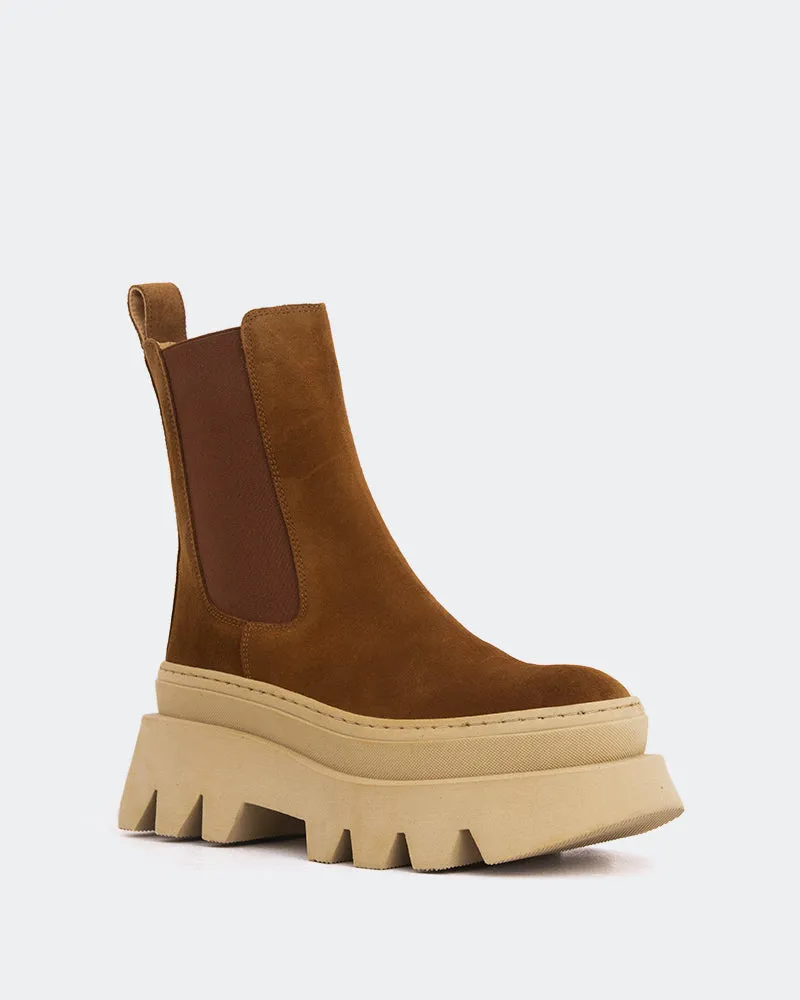 Style That Adapts Wolfe Camel Suede
