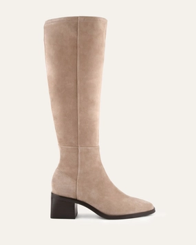 Queenie Knee Boots Taupe Suede Weekend Ready Effortless Utility