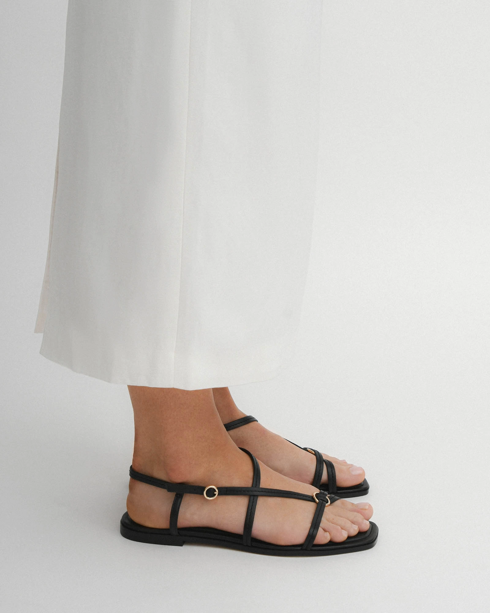 Addi Flat Sandals Black Leather Subtle Style Gear
