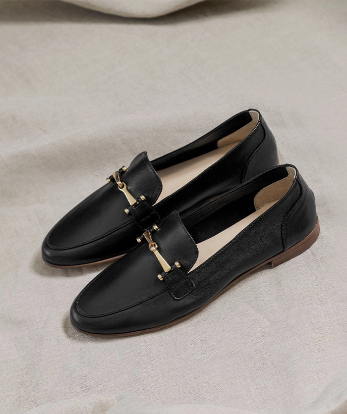 Amlie Black Moccasins Go With Flow