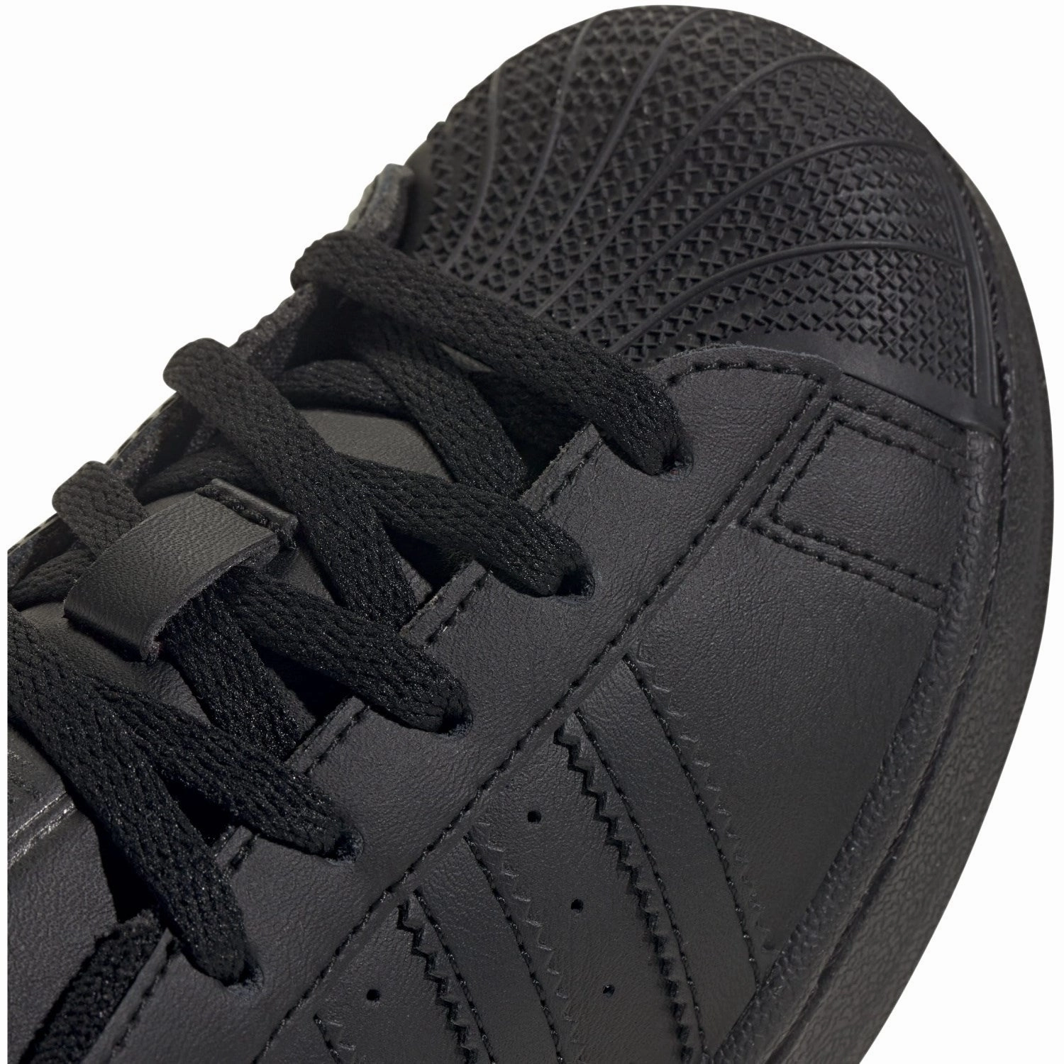 Style In Sync Streamlined Pieces Adidas Originals Core Black/Core Black/Core Black Superstar Ii C Sneakers
