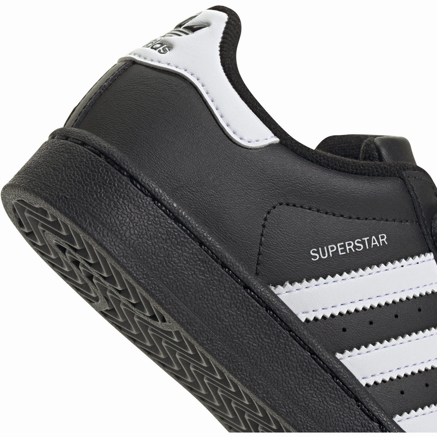 Style That Adapts All-Day Rhythm Adidas Originals Core Black/Ftwr White/Core Black Superstar Ii Cf C Sneakers