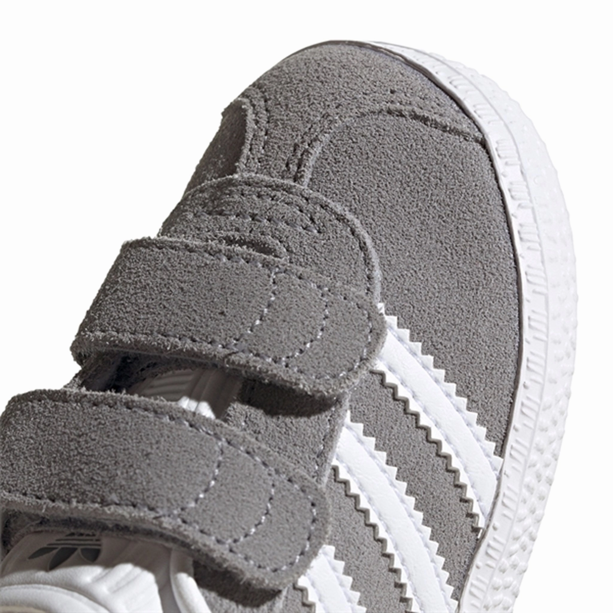 Modular Motionwear Adidas Originals Gazelle Sneakers Grey Three / Cloud White / Gold Metallic