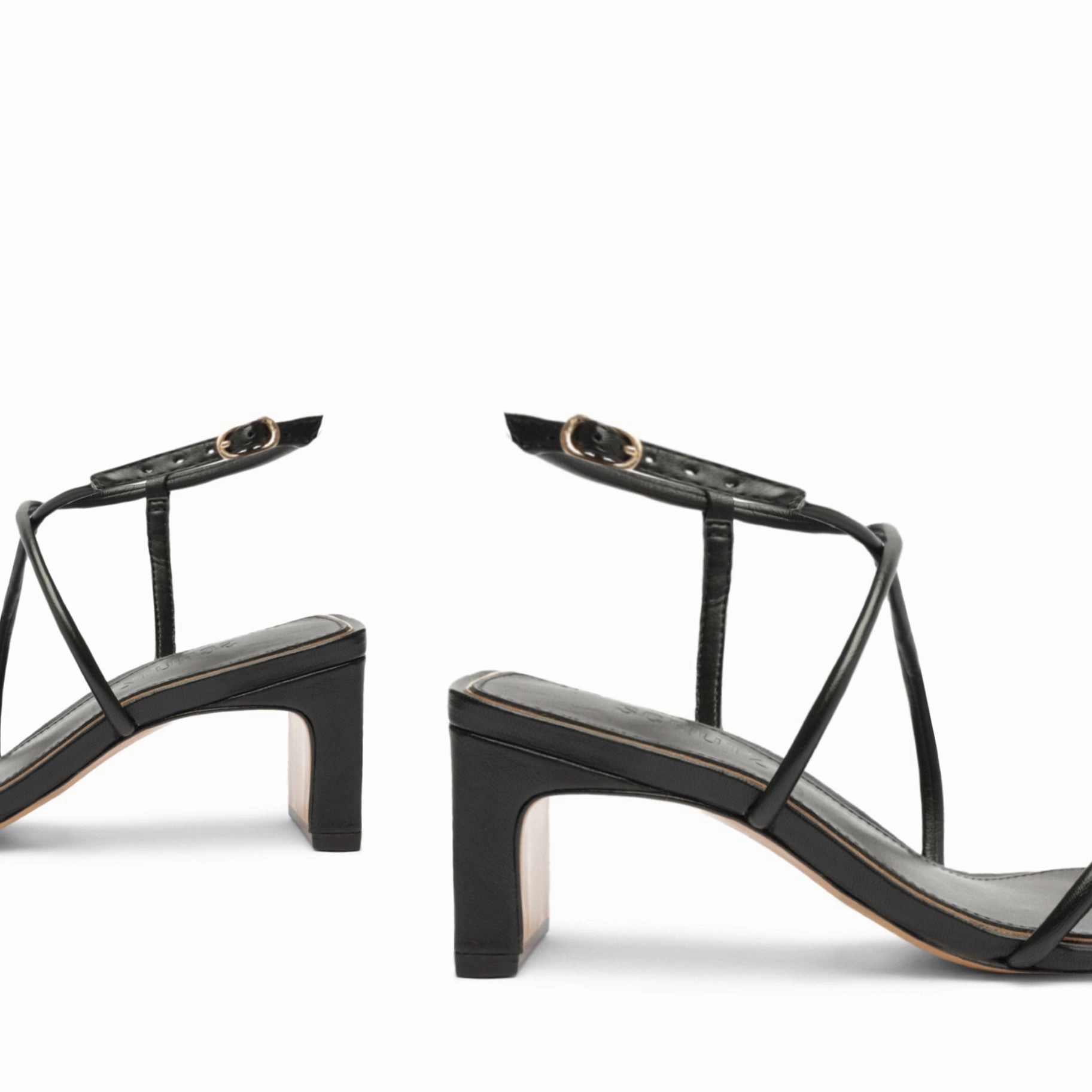 Aimee Block Leather Sandal Multi-Context Style