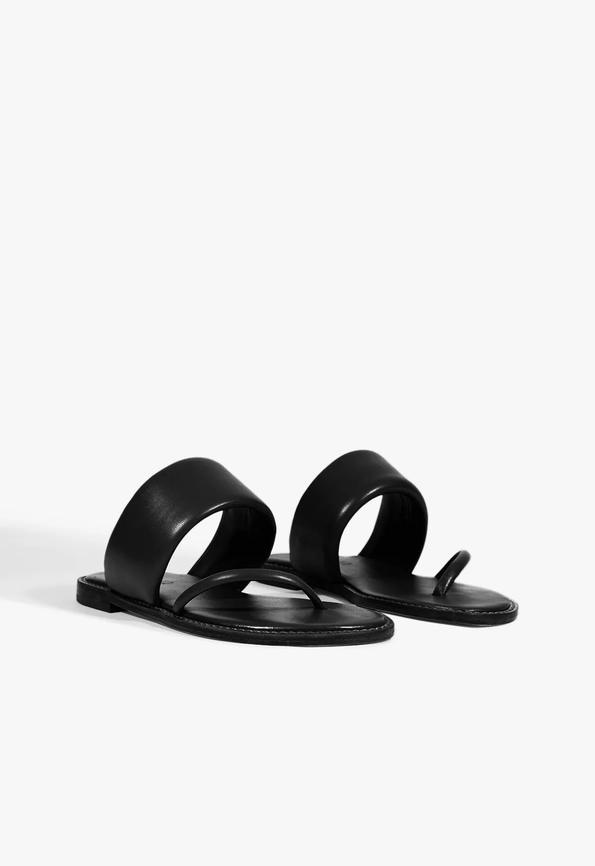 Timeless Motion Expressive Minimal Alba Flat Sandal
