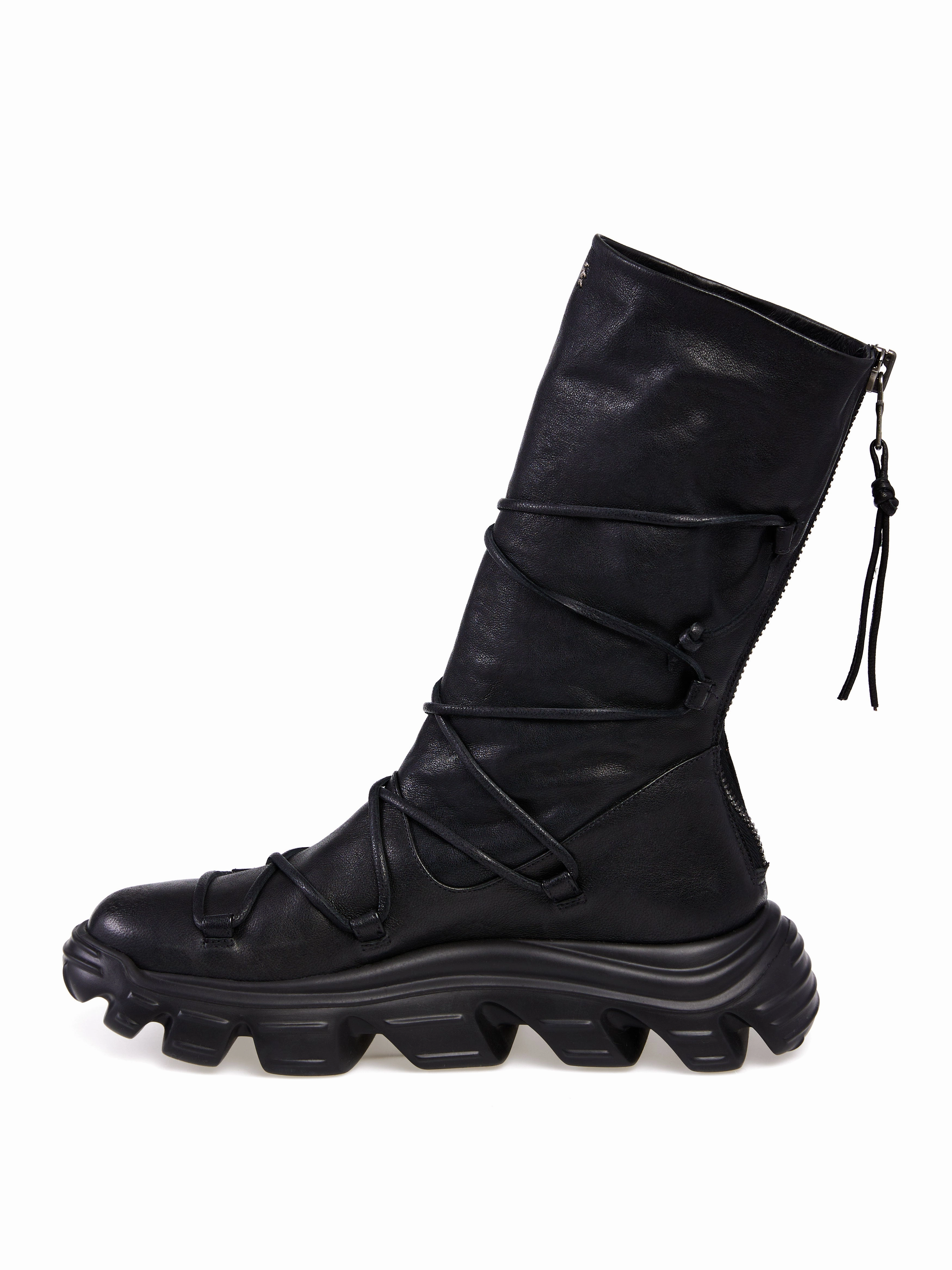 Timeless Cool Old Iron Tall Leather Boot With Laces In Nero
