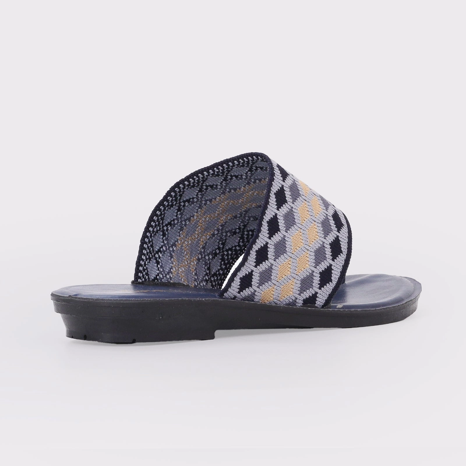 Women'S Toe Ring Chappal Bold In Simplicity