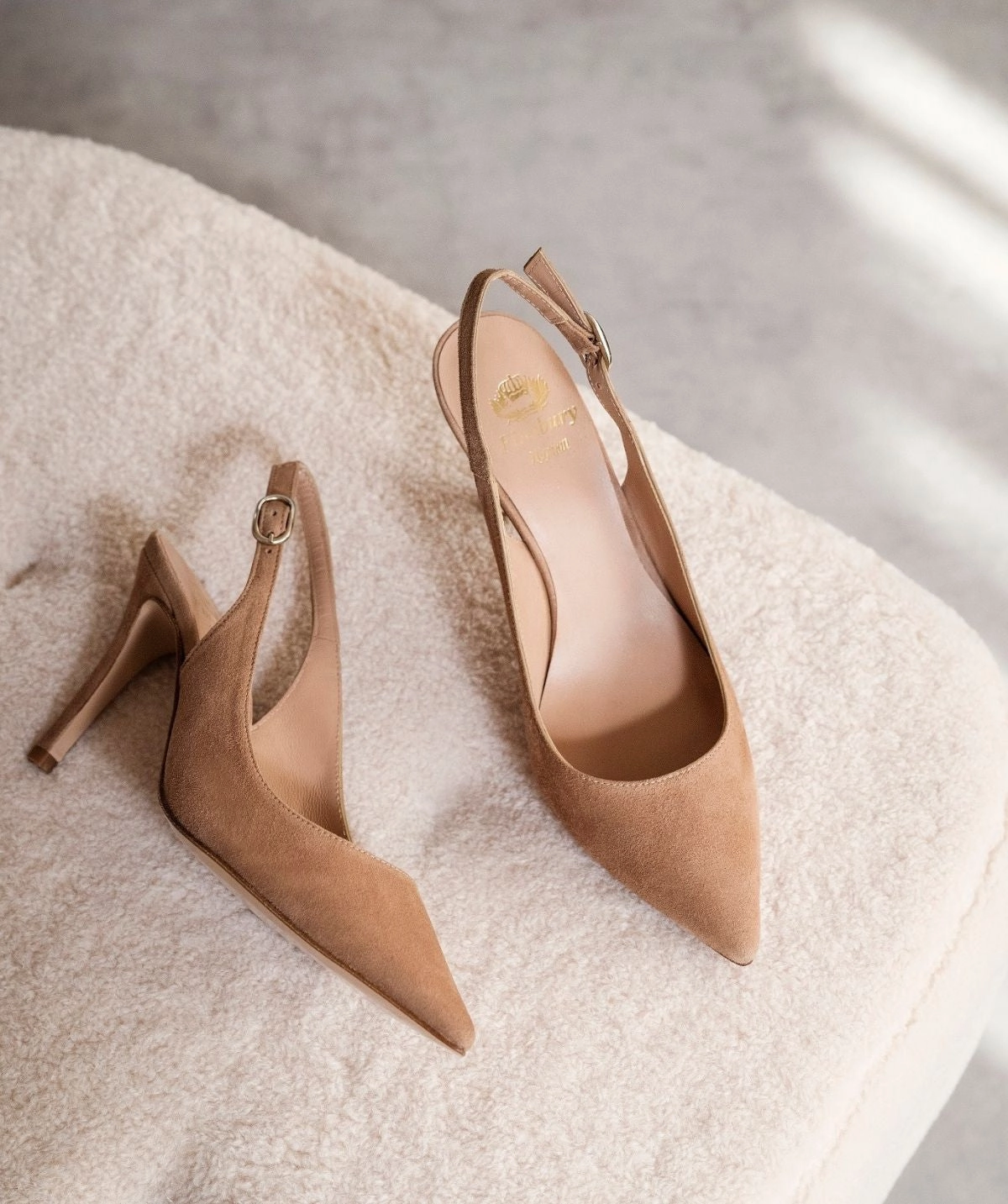Kelly Fossil Pumps Wear With Intent Designed To Layer