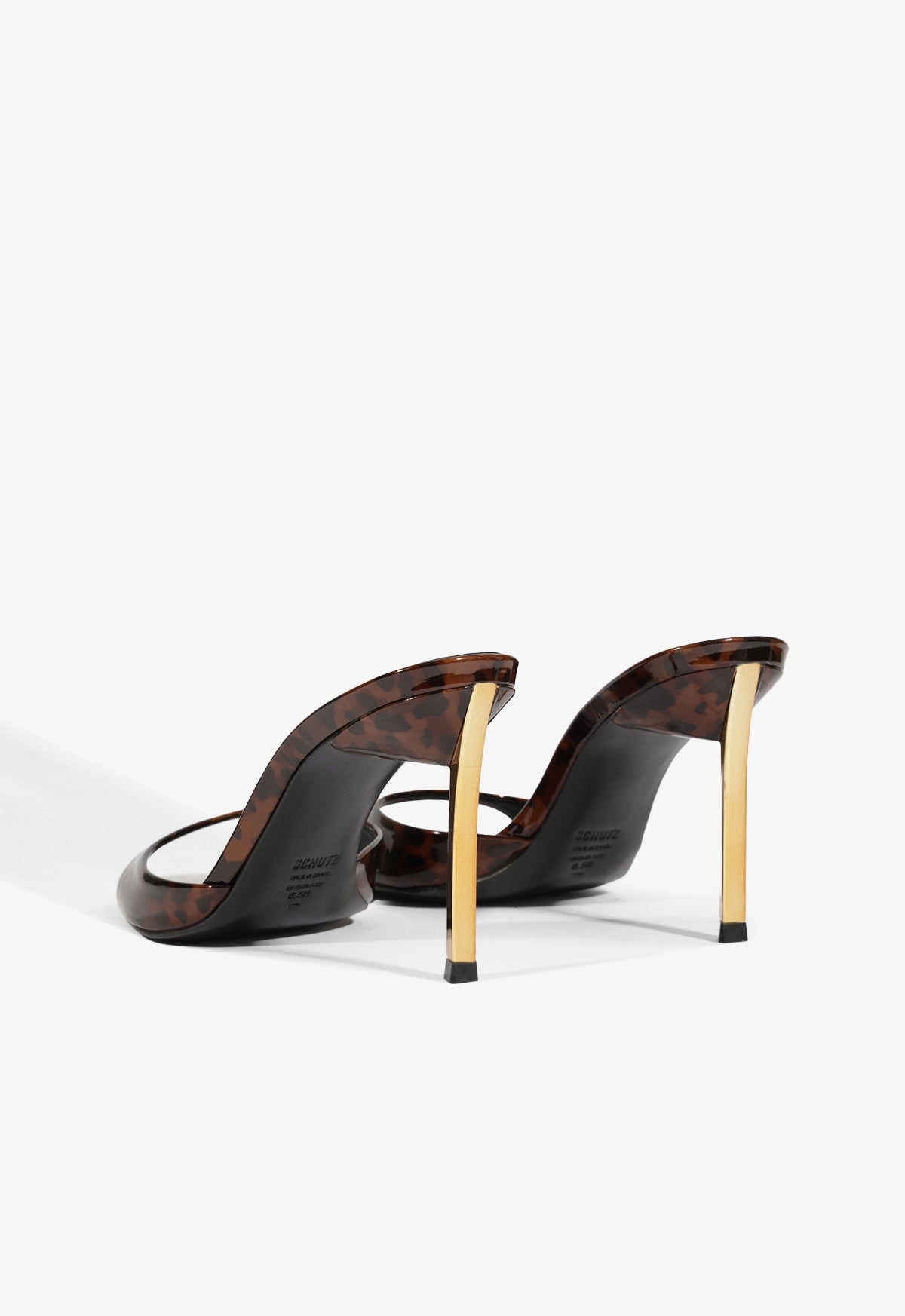 Dynamic Layerwear Crafted Lifestyle Gear Allure Patent Sandal