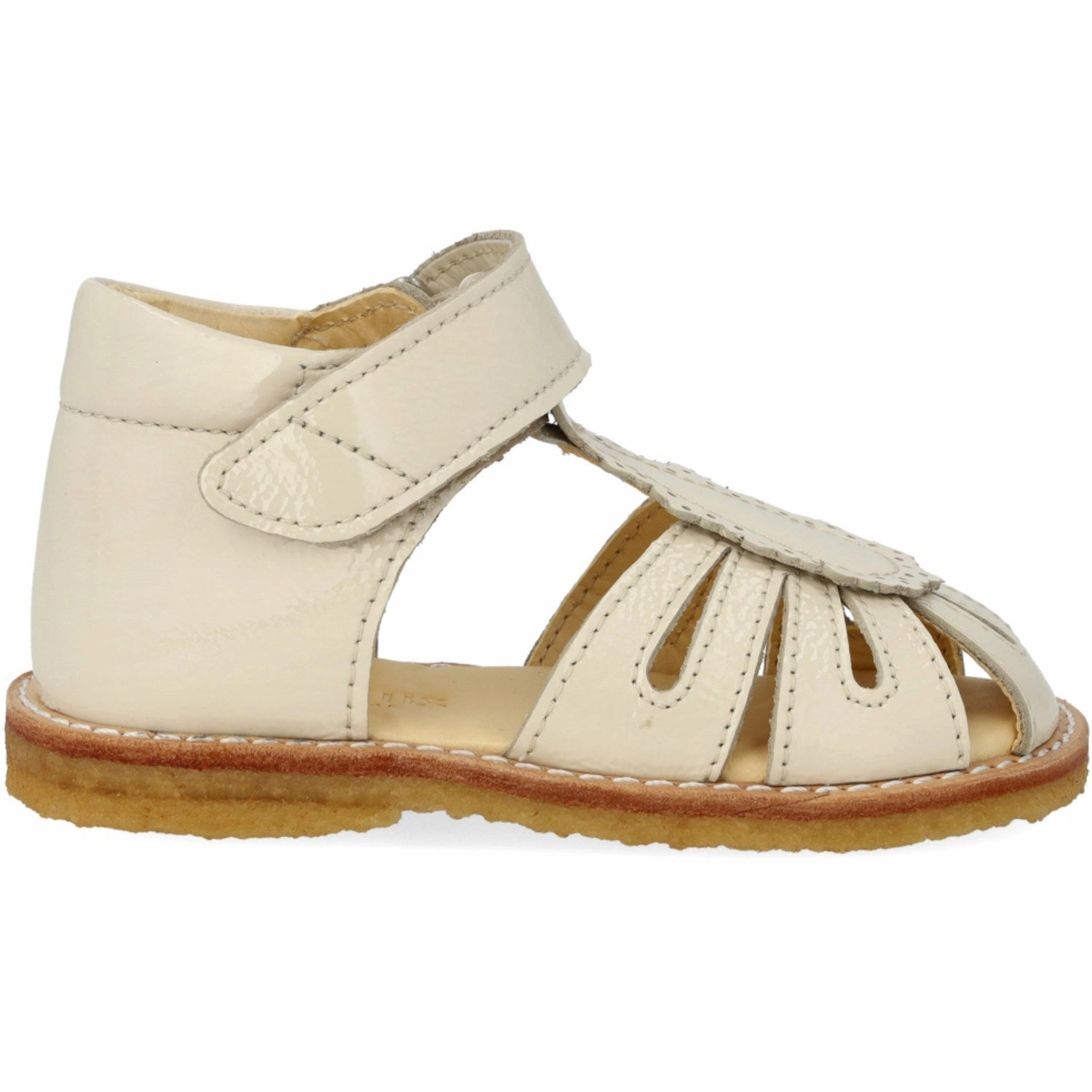 Driven By Comfort Angulus Buttermilk Beginner Sandal W Velcro Closure