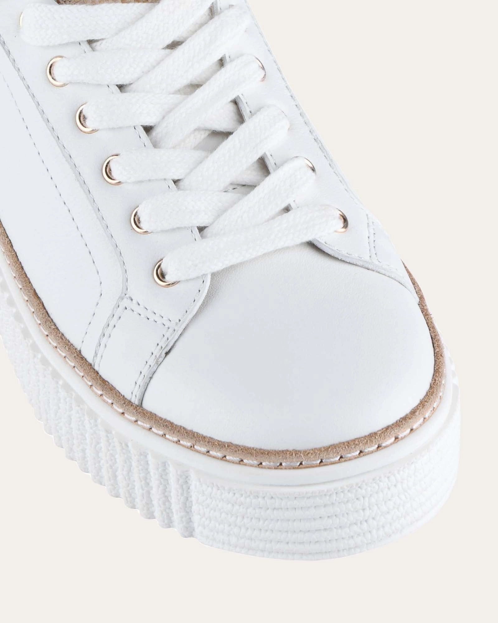 Go With Flow Understated Cool Arianna Sneakers White Raffia