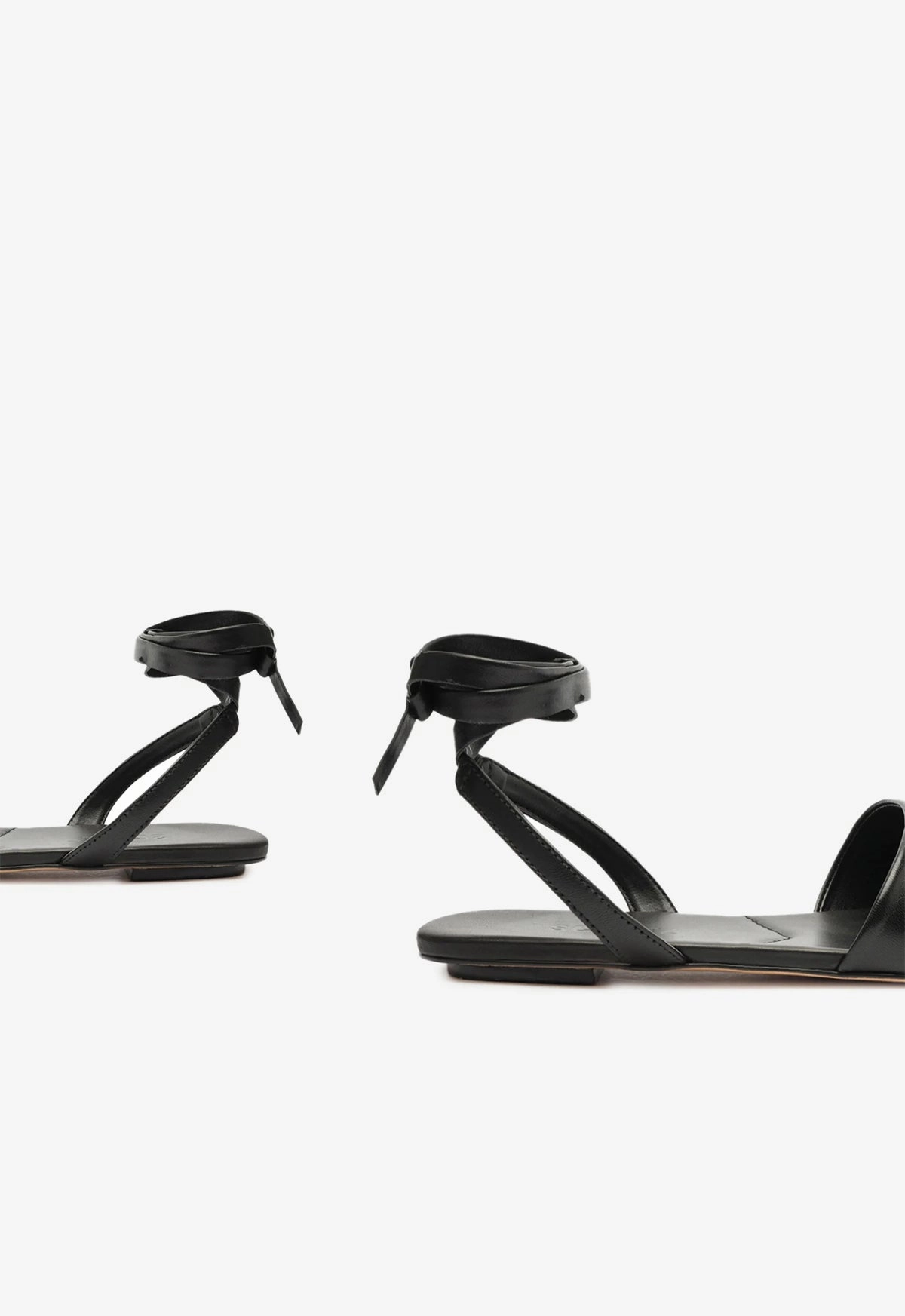 Future Utility Ariel Leather Flat
