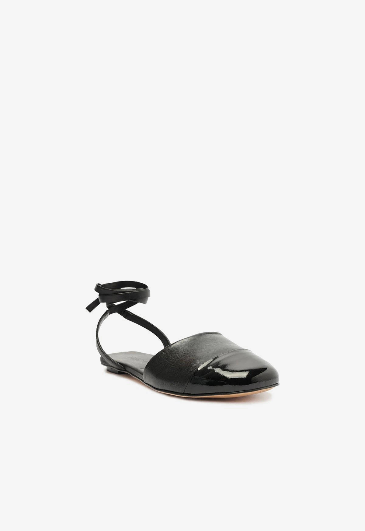 Engineered For Now Modern Momentum Ariel Leather Flat