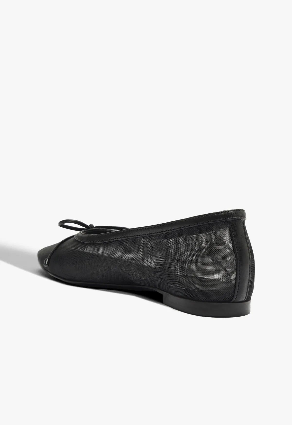 Arissa Mesh Fabric Flat Modern Motion Multi-Context Style
