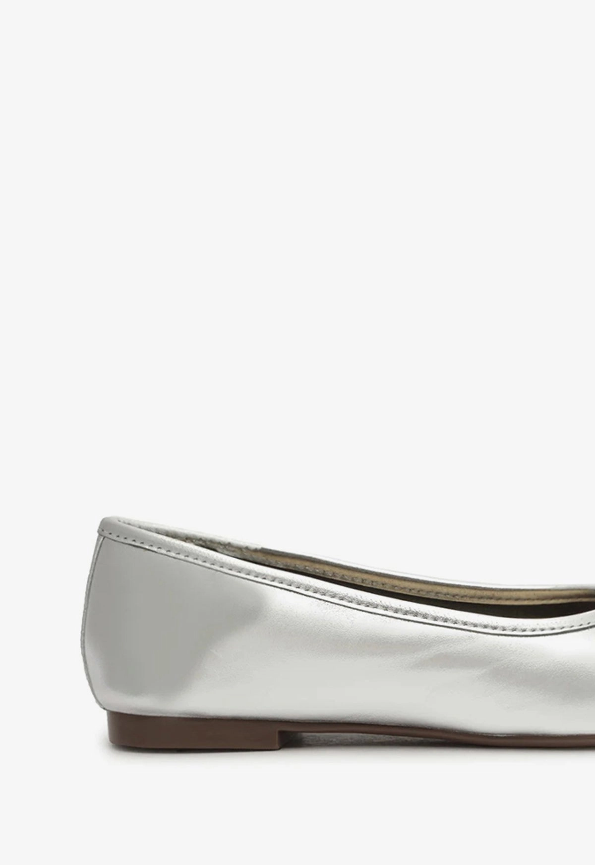 Flow In Motion Arissa Silver Leather Ballet Flat