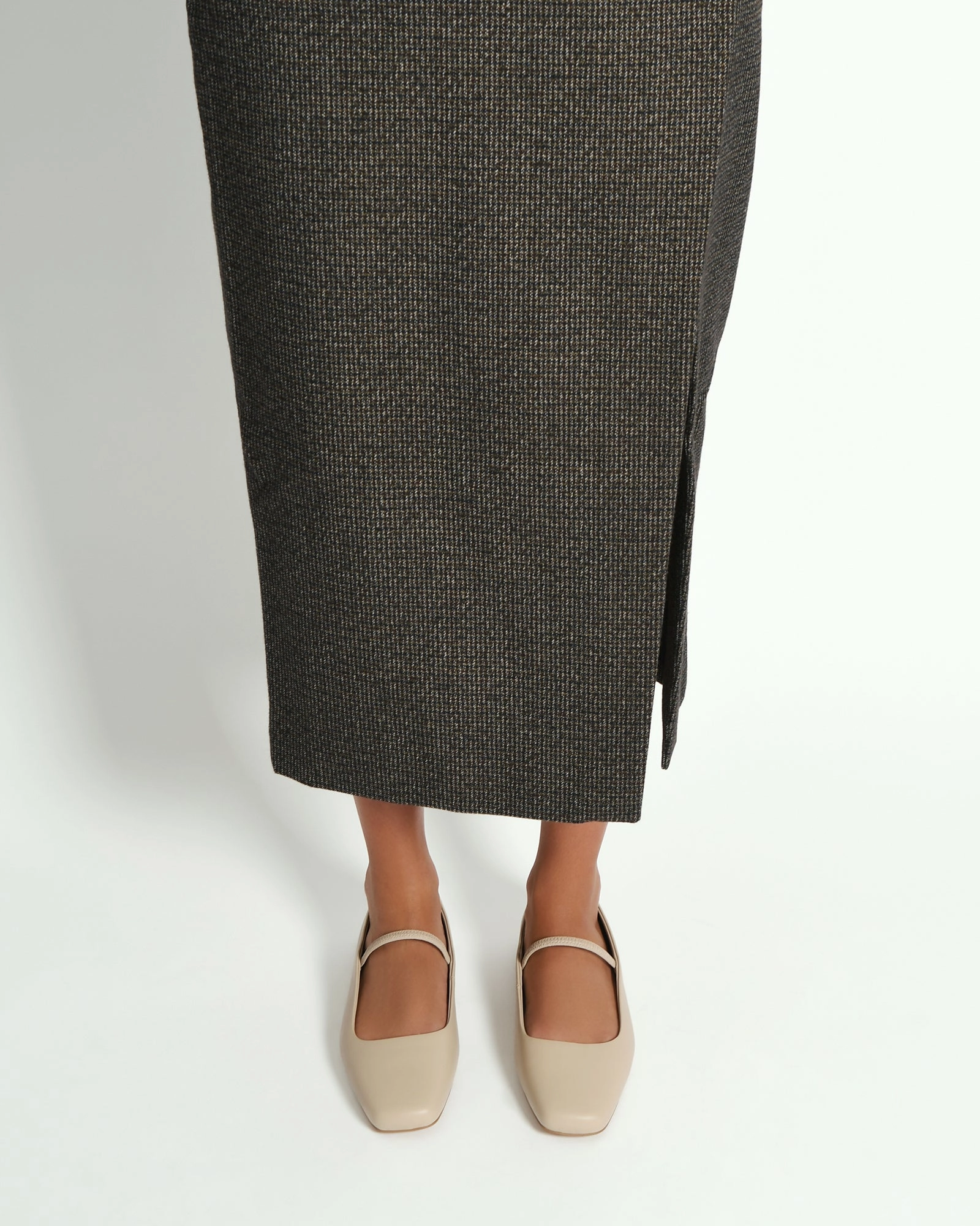Laid-Back Luxe Avery Casual Flats Sand Leather