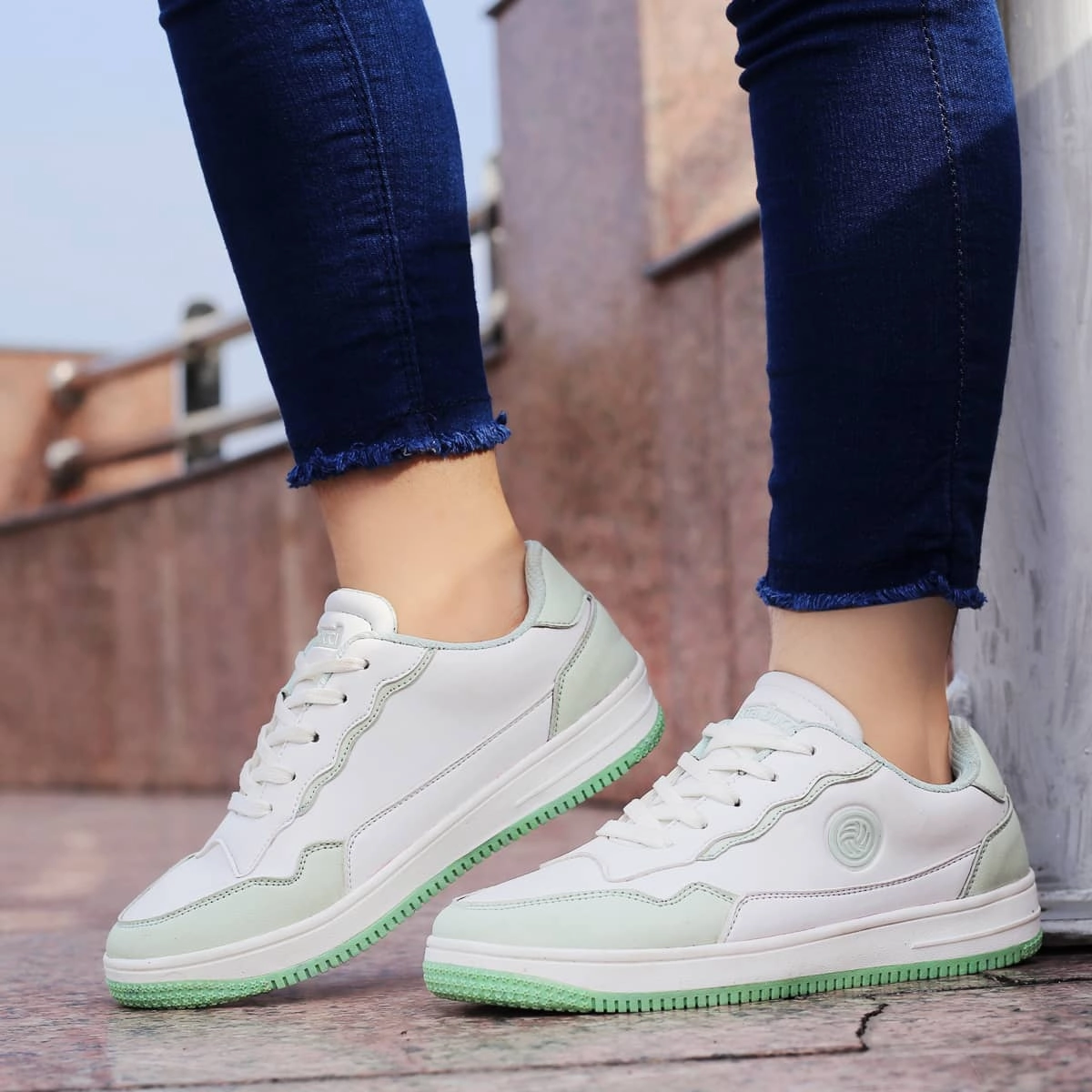Bacca Bucci Infinity Low Top Flat Sole Fashion Women'S Sneakers Vibe-Driven Gear