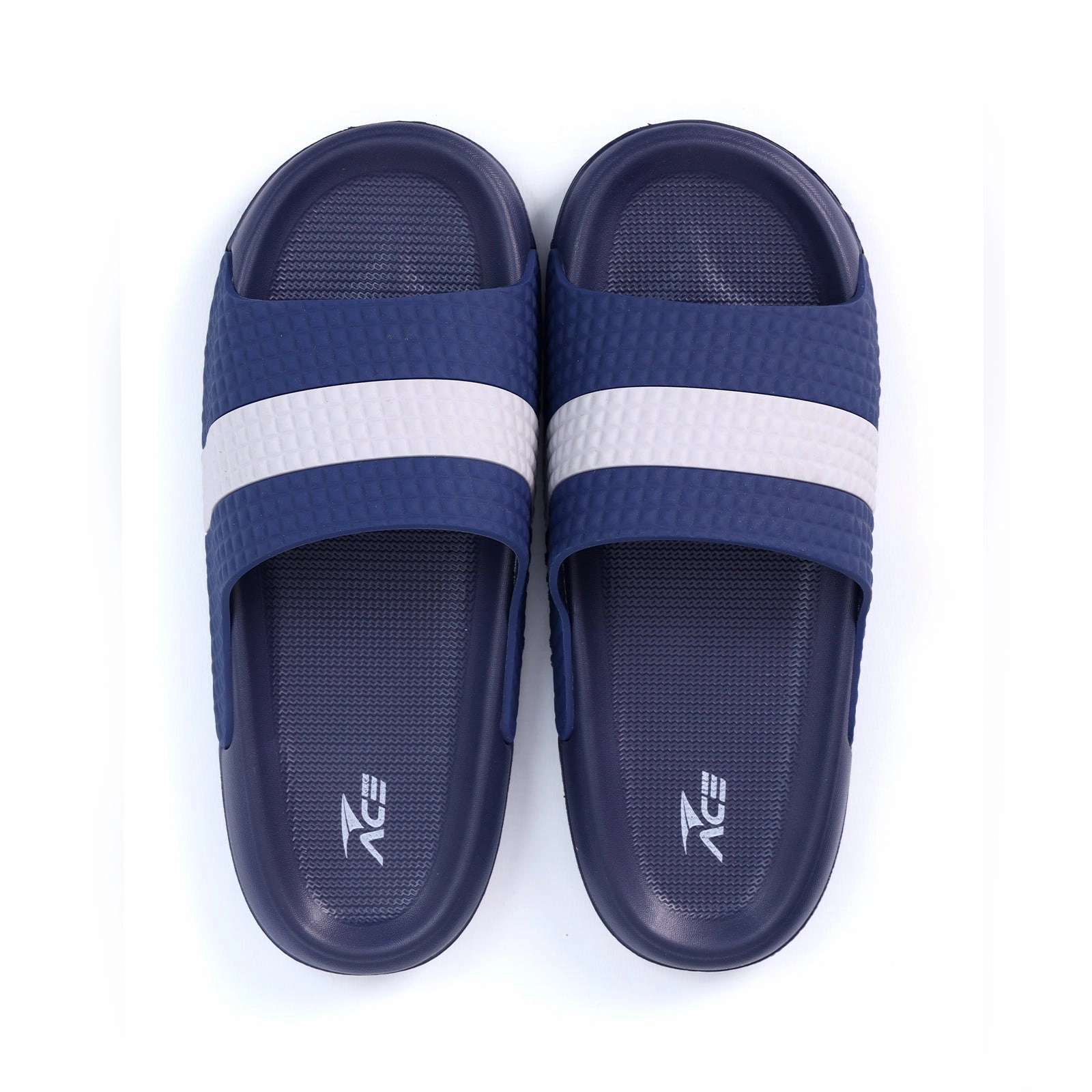 M-Ac-0500010-Chappal Open Utility Optimized Outfit
