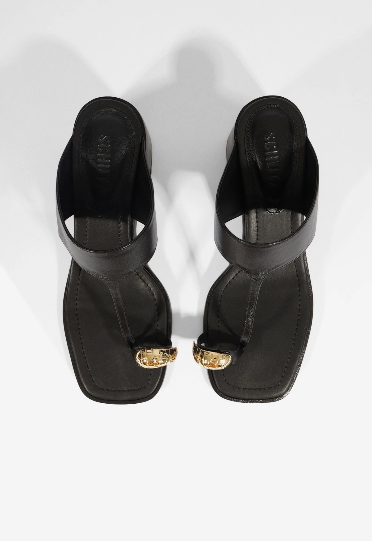 Bennett Leather Sandal Soft Structure Relaxed Core