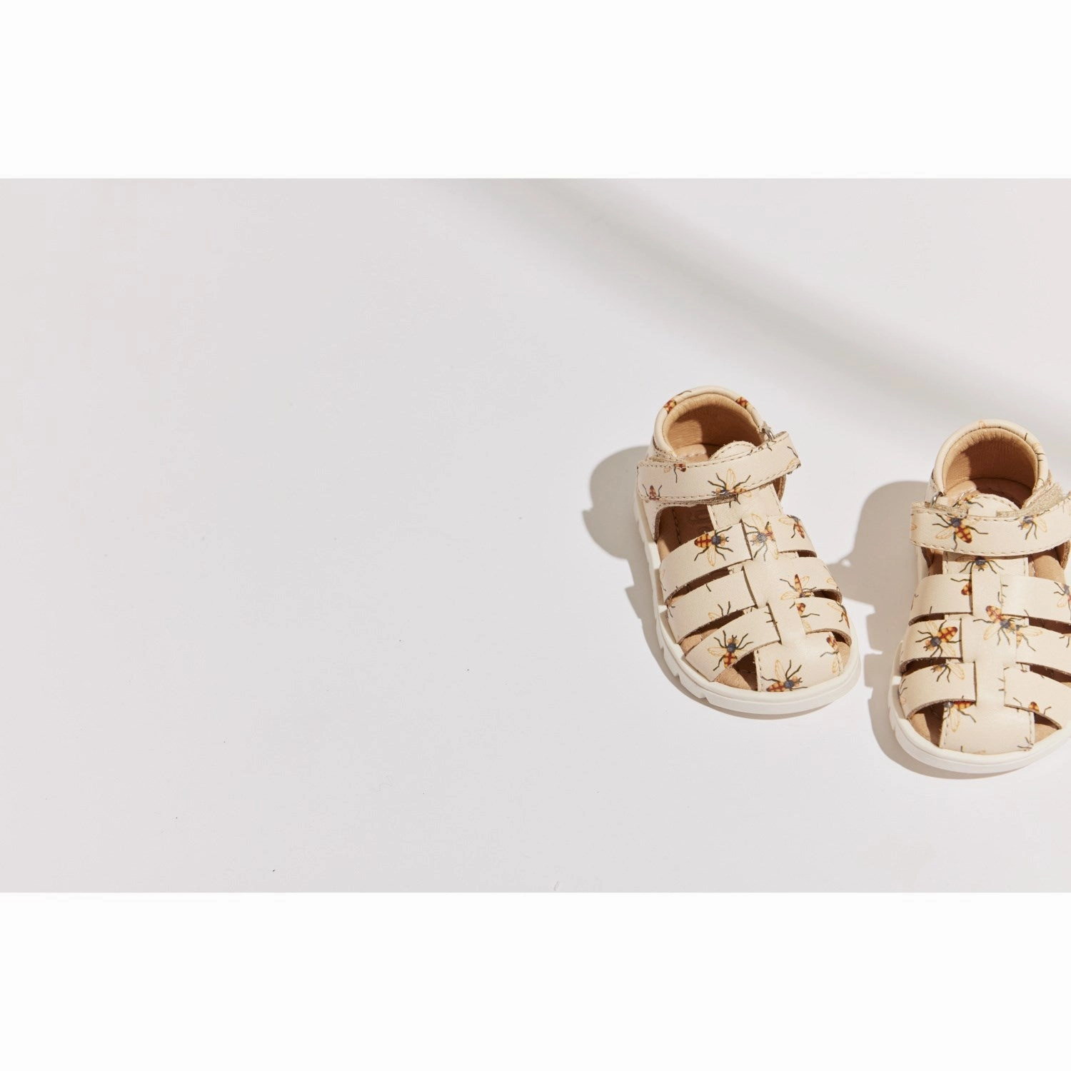 Light-Living Form Plus Function Bisgaard Bees Beka S Sandal