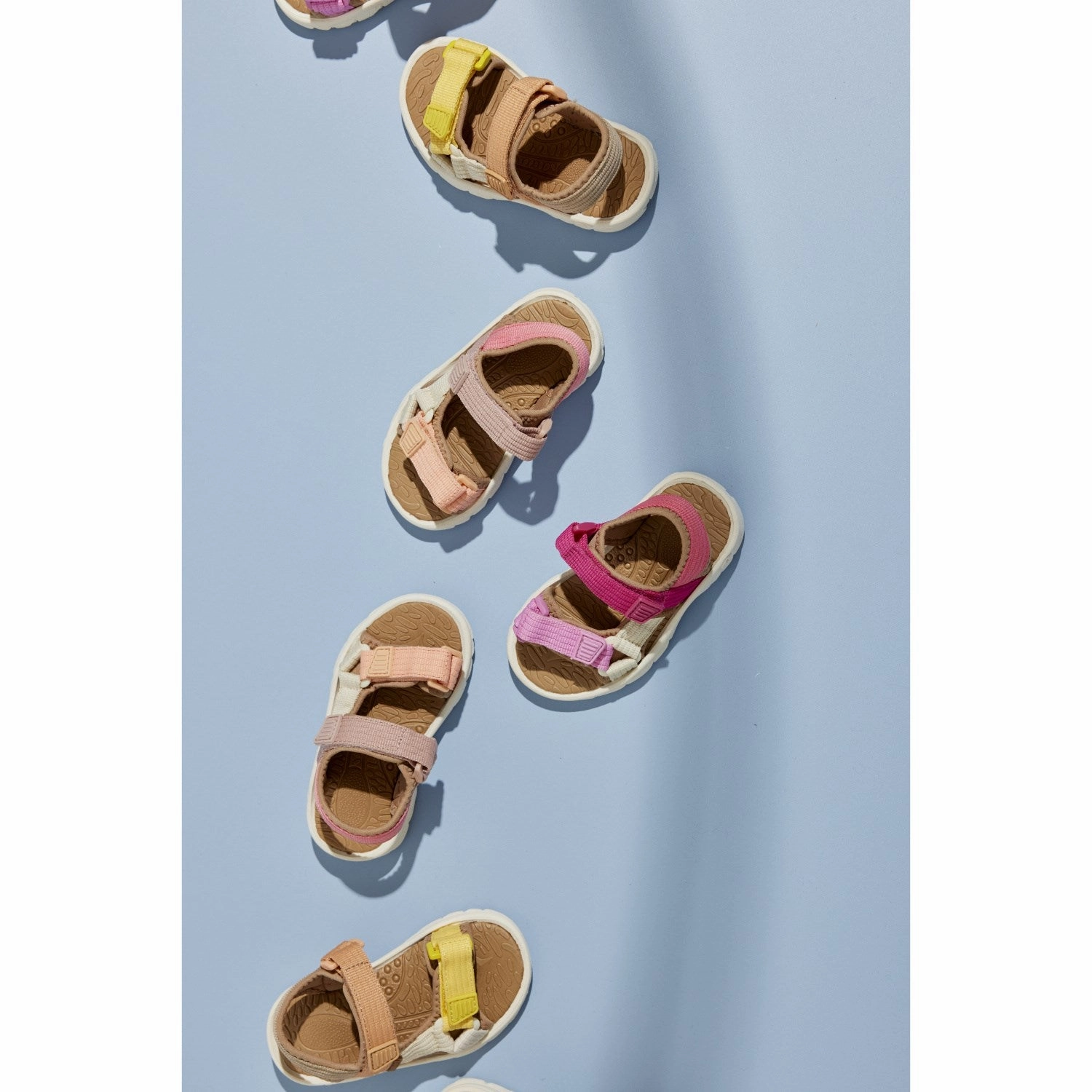 Bisgaard Bubble Gum Nico Sandal Progressive Tone Dynamic Layerwear