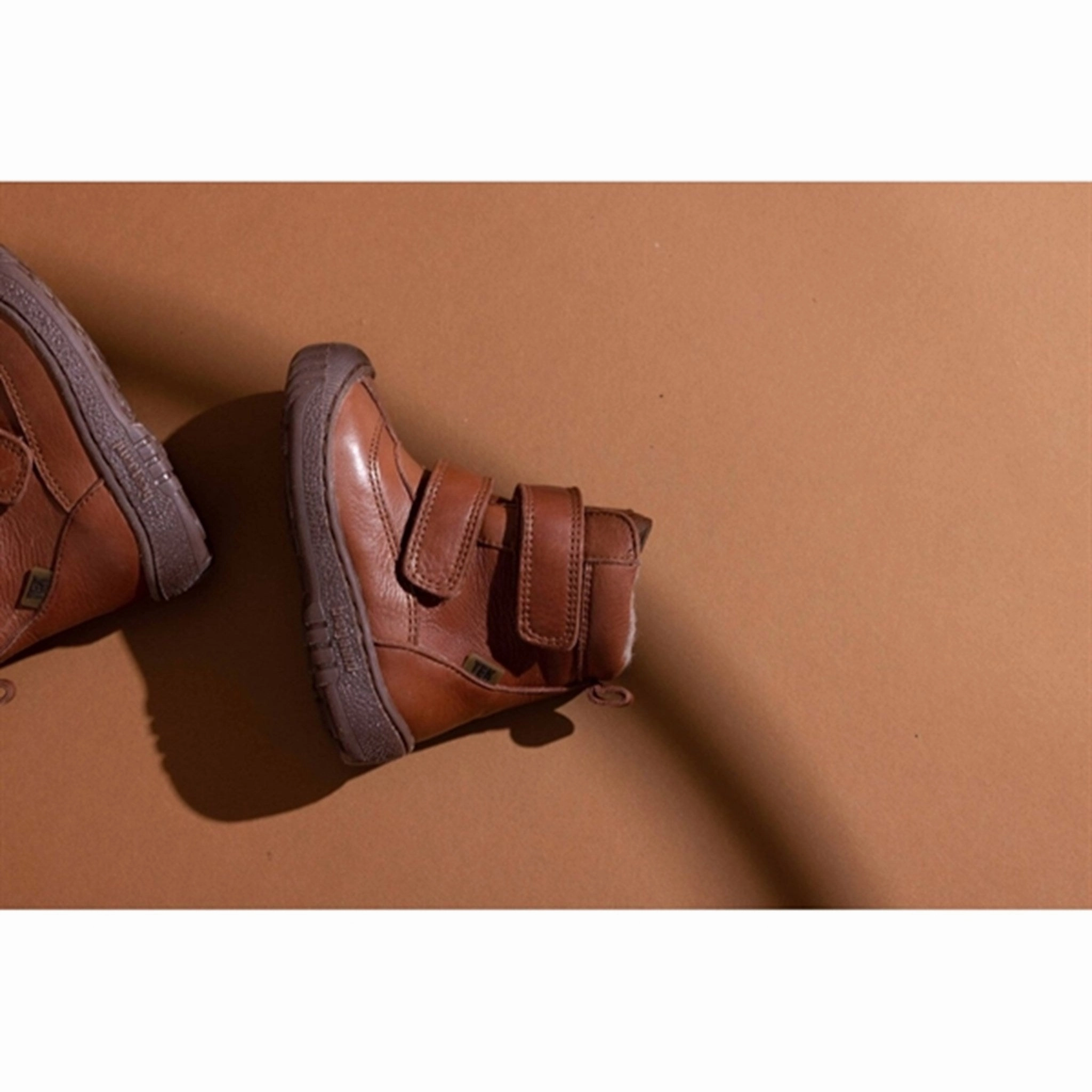 Ease In Motionwear Optimized Form Bisgaard Evon Tex Shoes Cognac