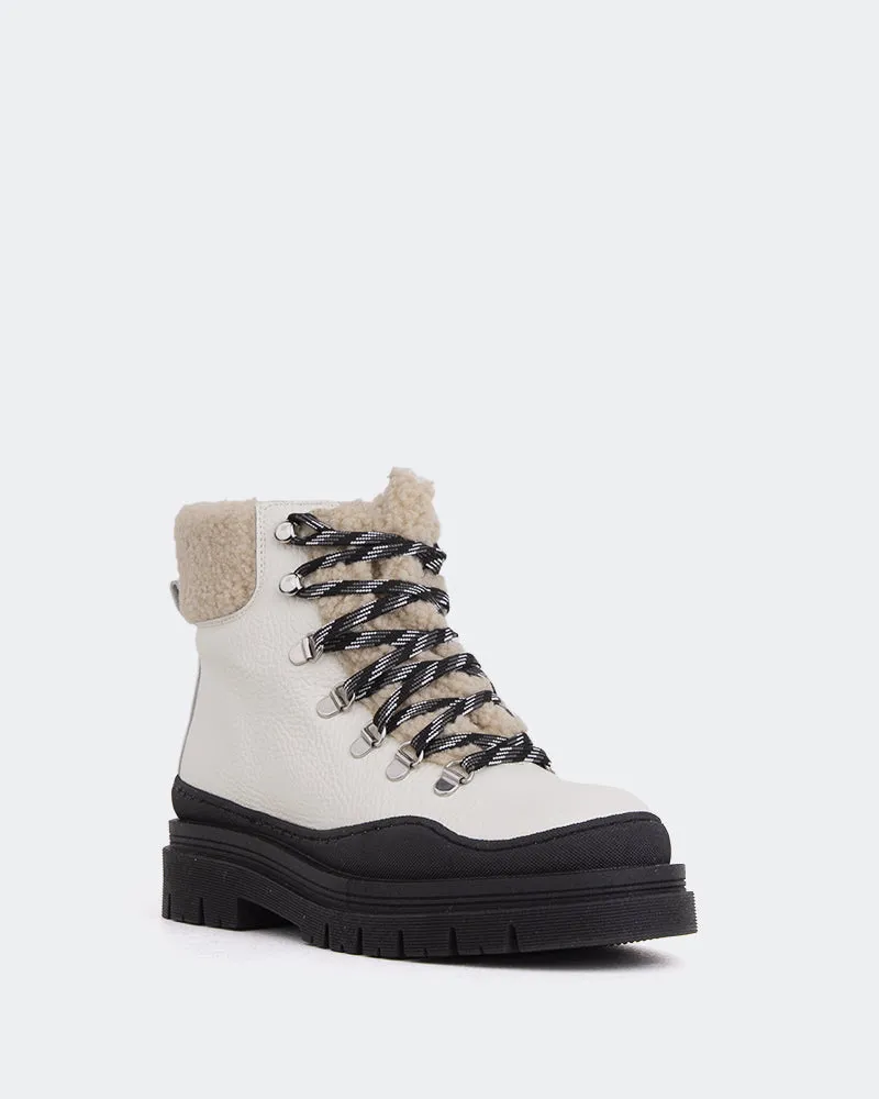 Move-Ready Looks Blues Beige Leather