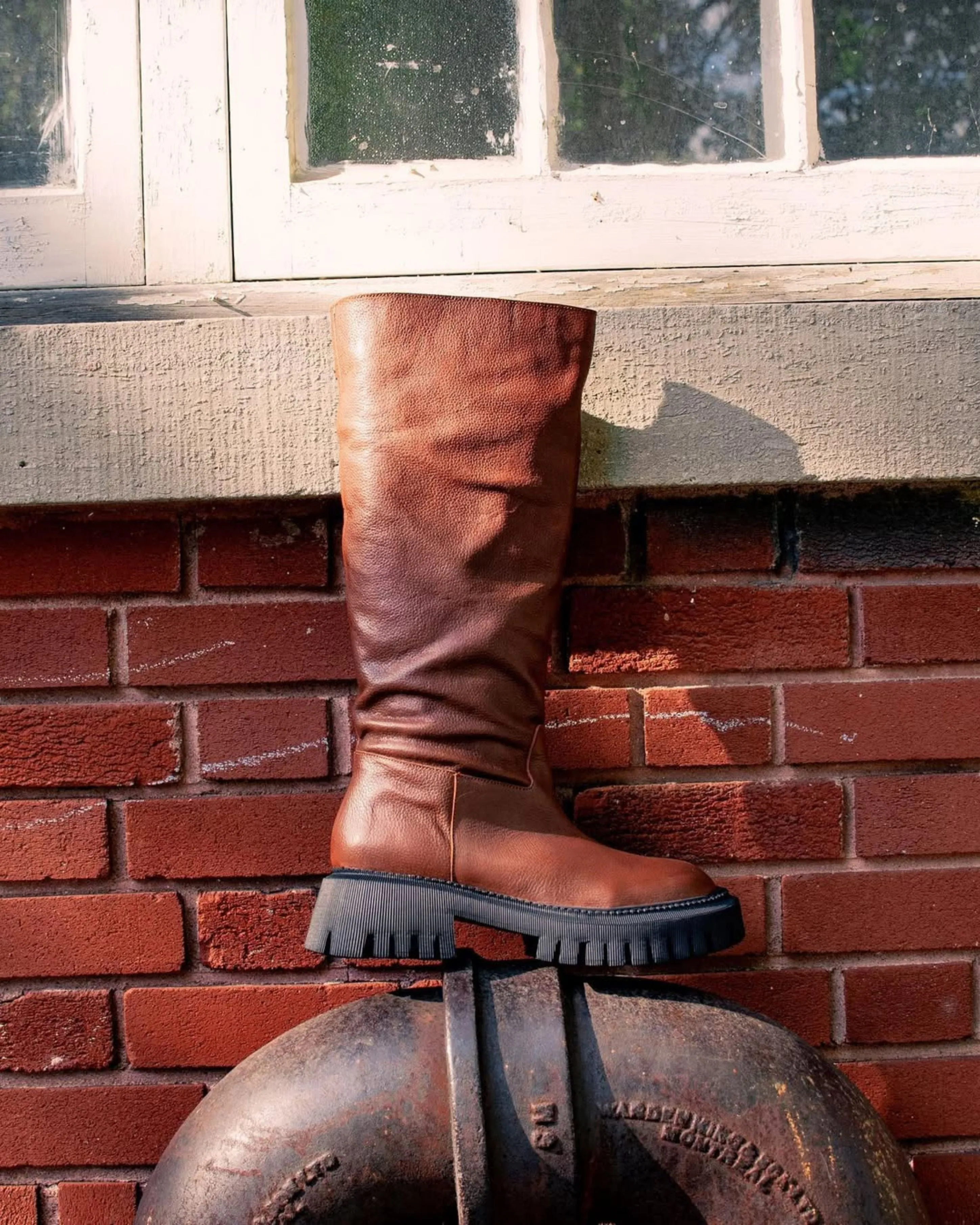 Rector Tan Leather Freedom Fitted Bold Details