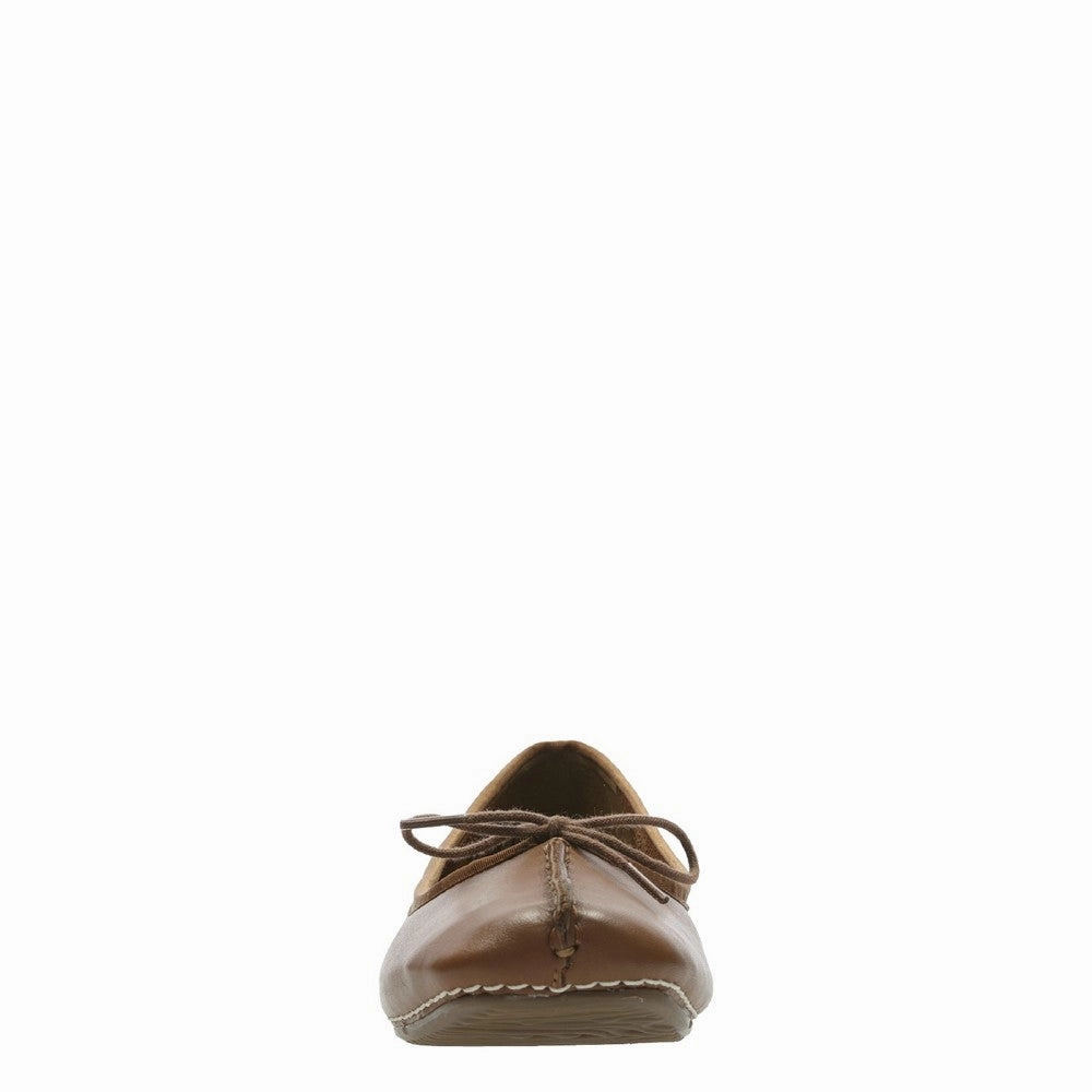 Your Fit System Shift Into Ease Clarks Freckle Ice Slip On Shoe