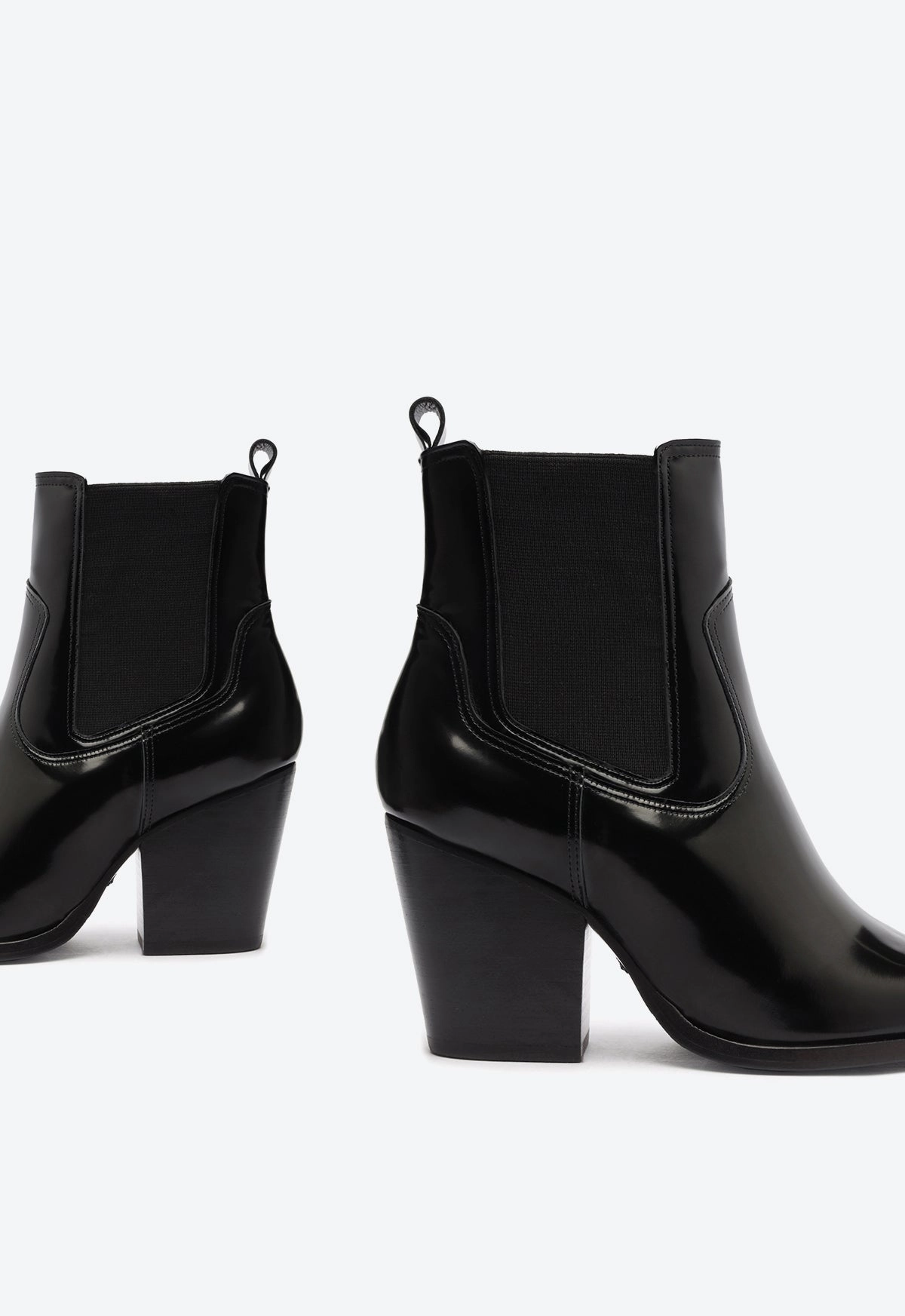 Street-Ready Function   Feel Brandy Leather Bootie