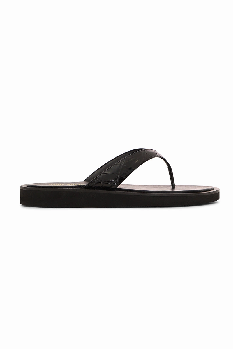 Brooklyn Thong Sandals In Carbone Refined Chill Ready To Flex