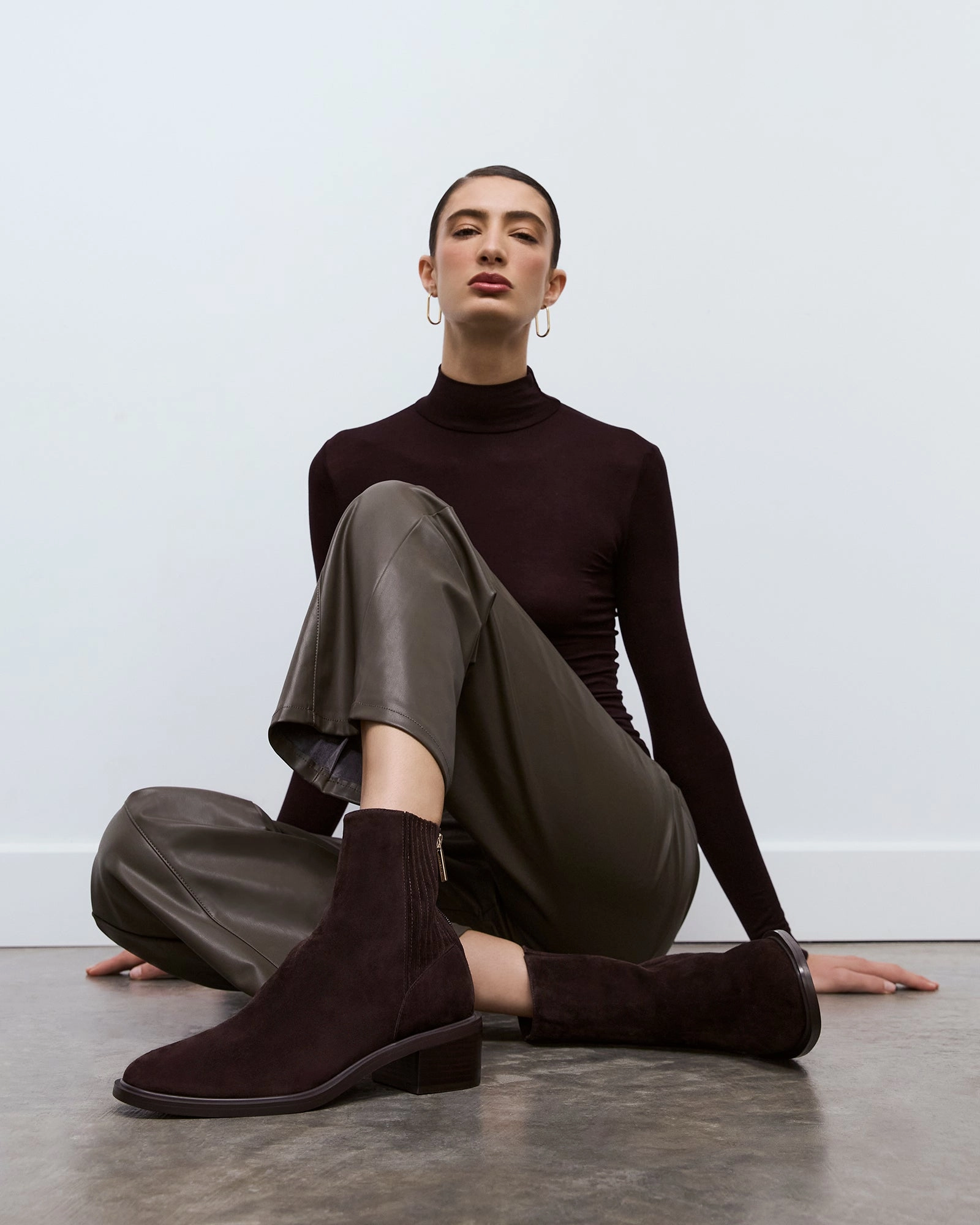 Mason Flat Ankle Boots Bitter Choc Suede Motion-Wear Daily Your City System