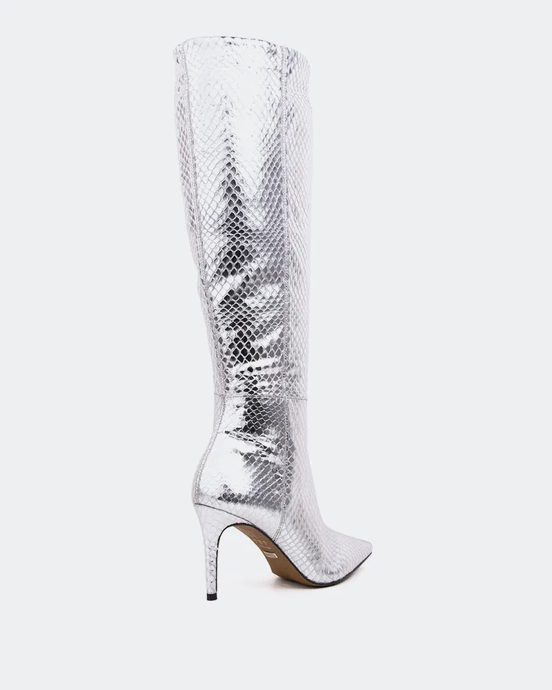 Bushra Silver Snake Smart Design Gear Style Forward