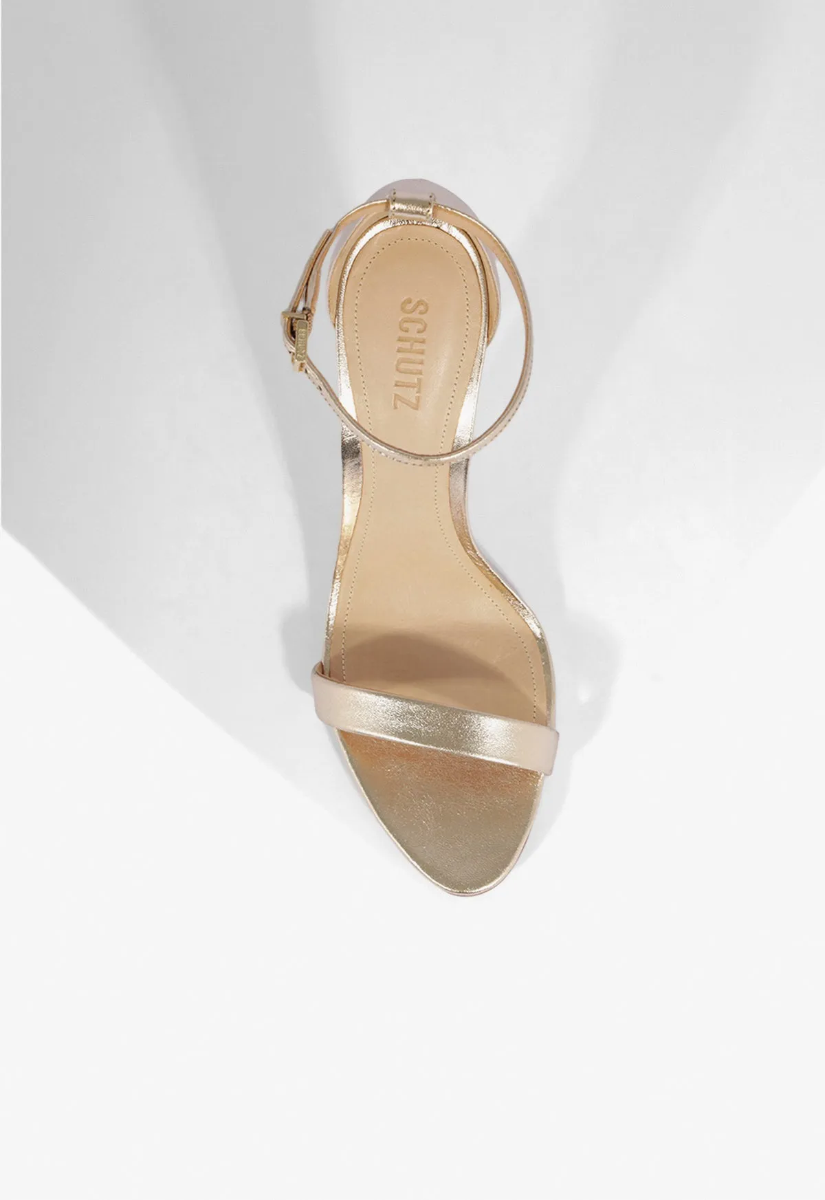 Effortless Utility Redefined Casual Cadey-Lee Metallic Sandal