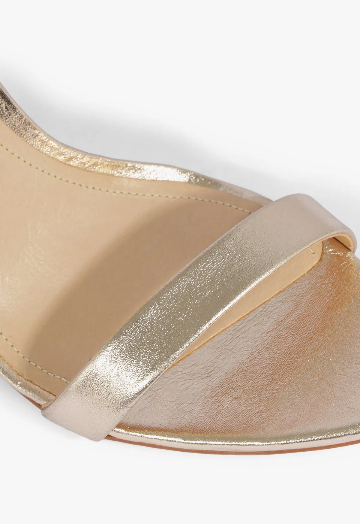 Cadey-Lee Metallic Sandal Smart Design Gear