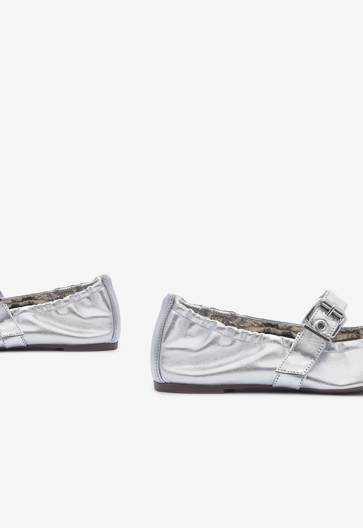 Calita Metallic Leather Flat Engineered For Flow