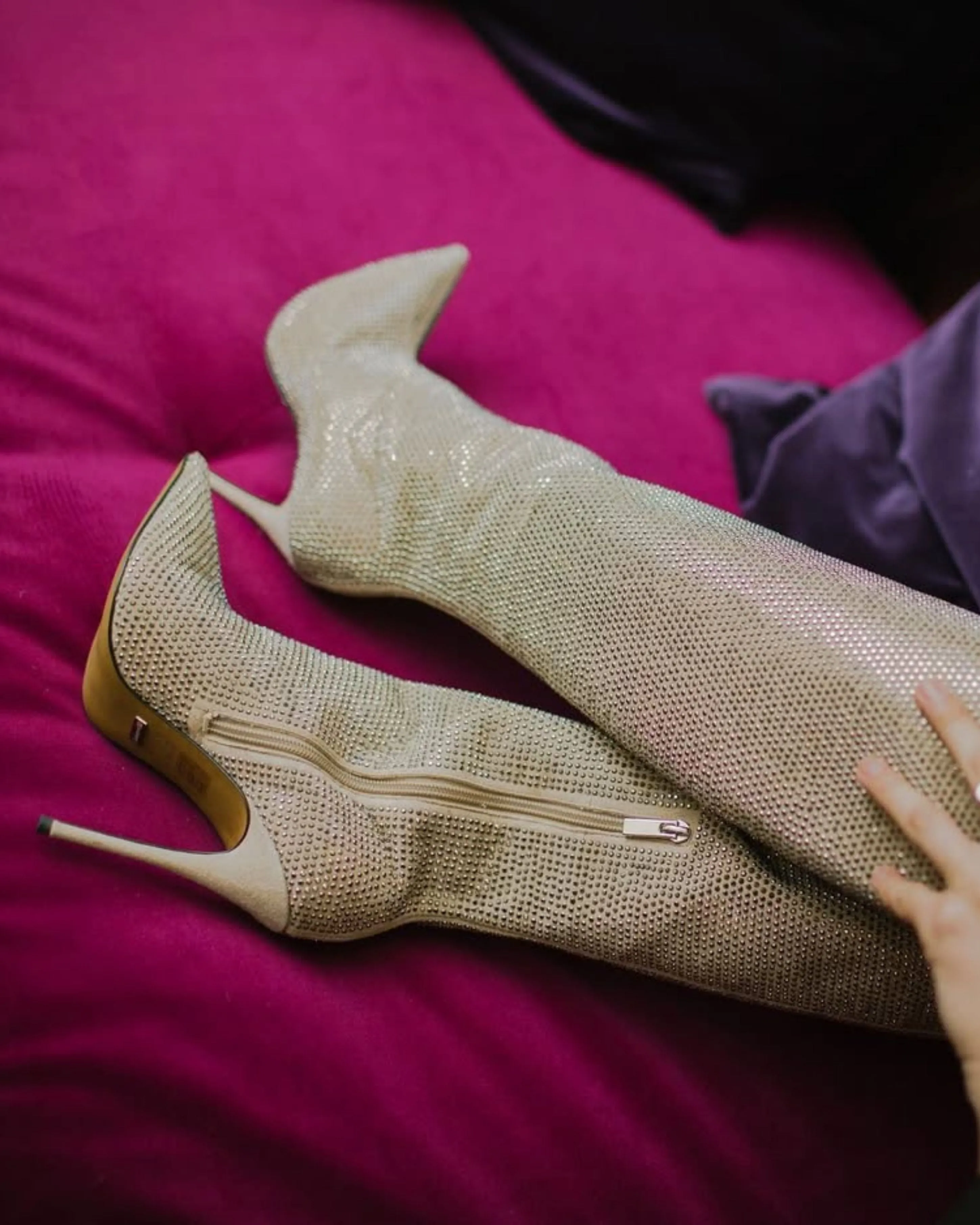 Essence Of Movement Streamlined Urban Basma Beige Suede