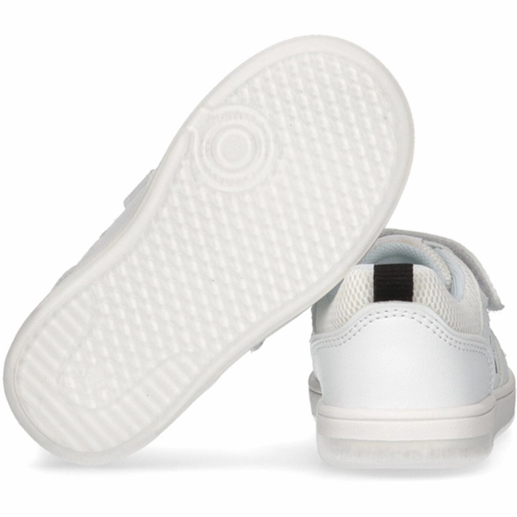 Calvin Klein Low Cut Velcro Sneaker White Breathe And Move Sleek Citywear