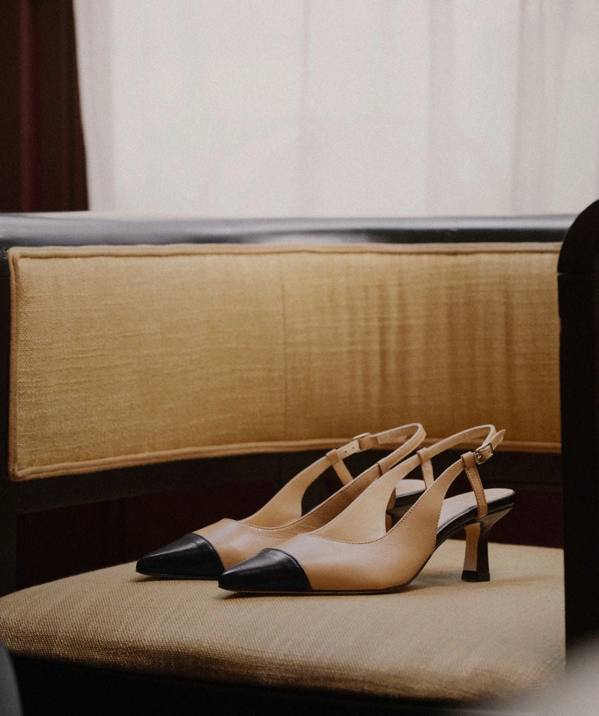 Capri Beige And Black Pumps Neutral Layers Street-Forward