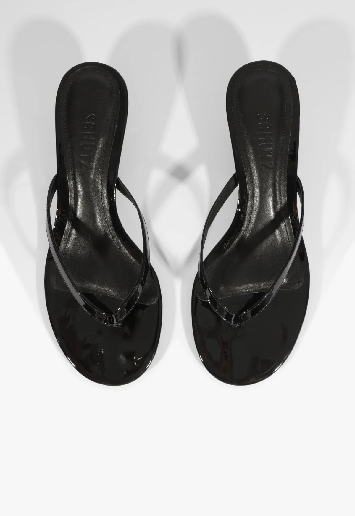 Seasonless Design Carolyn Sandal