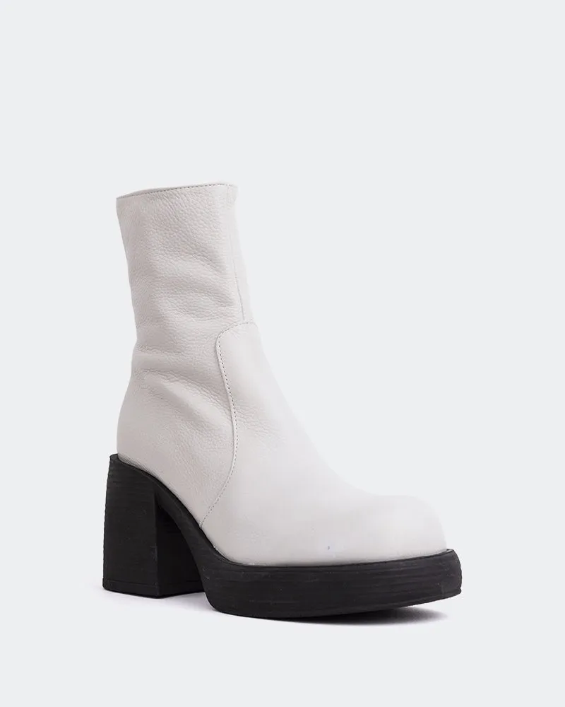 Season-Neutral Refined Tone Chamonix Off White Leather