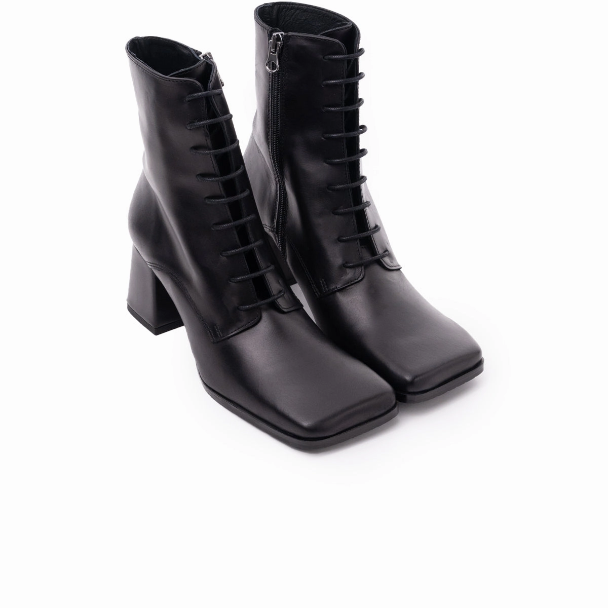 Chatham Black Leather Modern Momentum