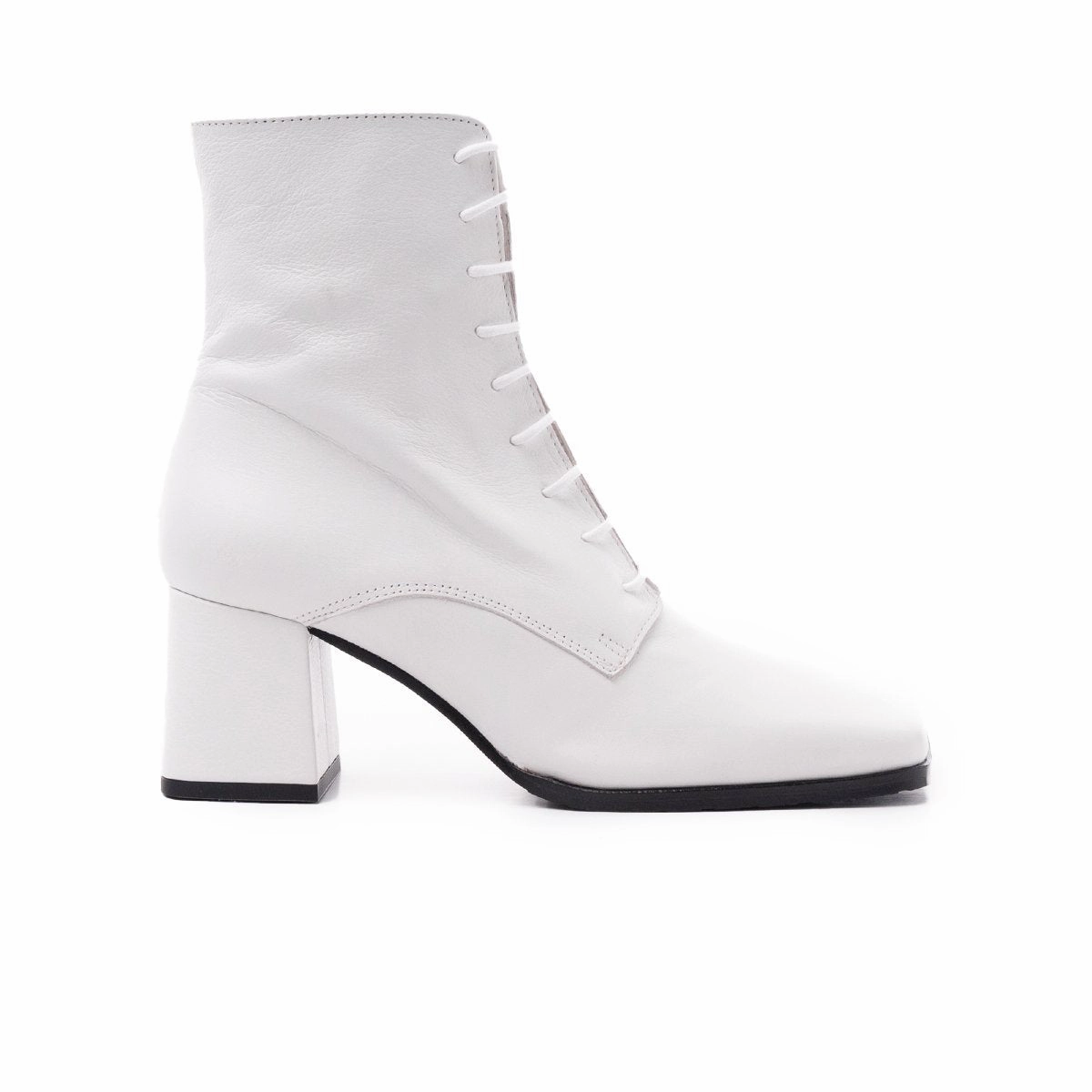 Crafted Ease Streamlined Fit Chatham White Leather