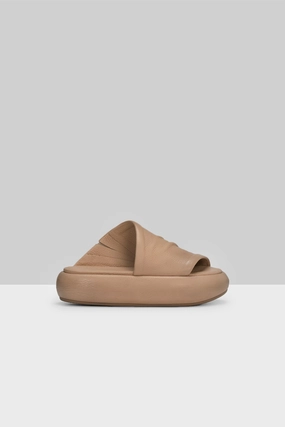 Ciambellona Leather Platform Slide In Hazelnut Refined Chill