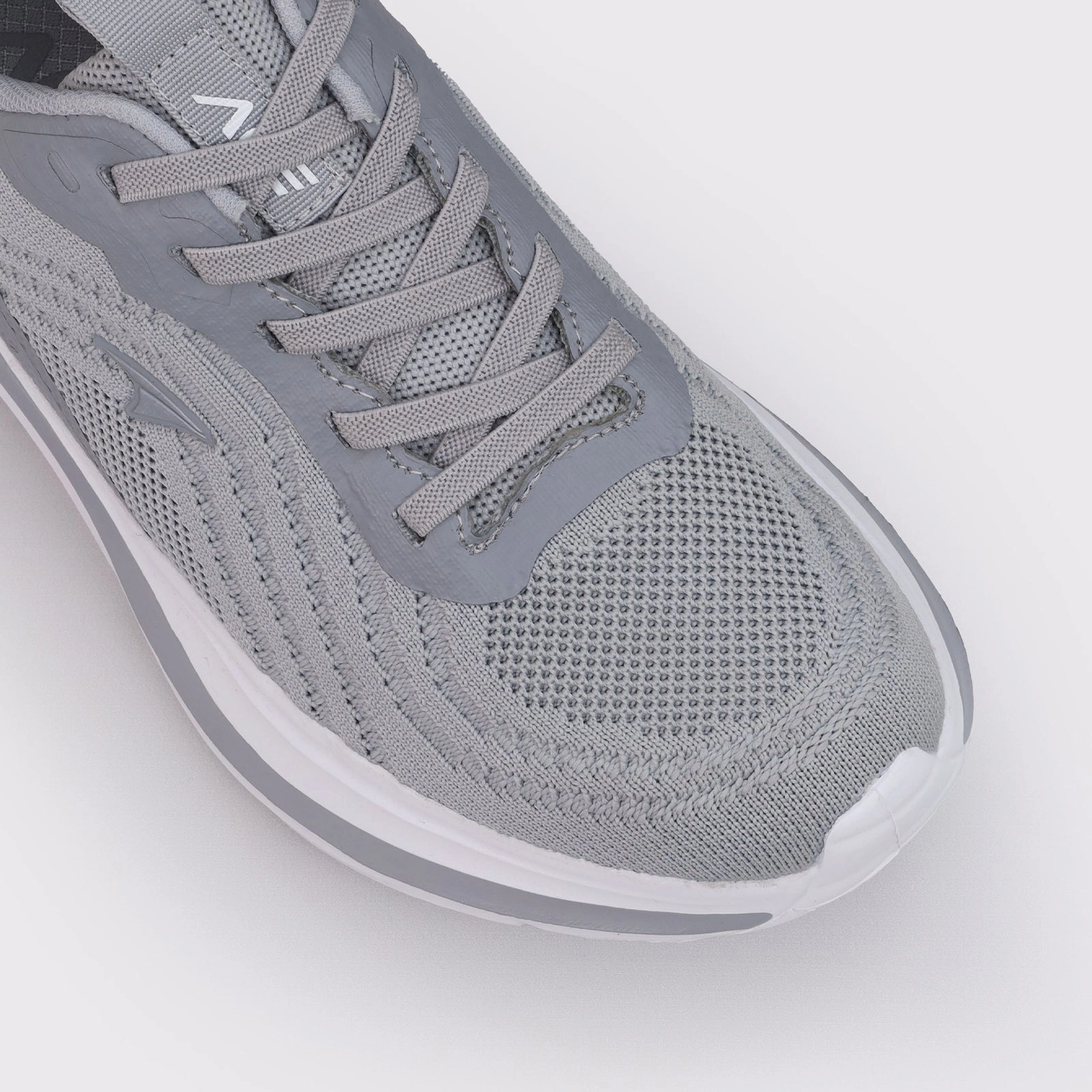 Confident Minimal Women'S Everyday Sneakers