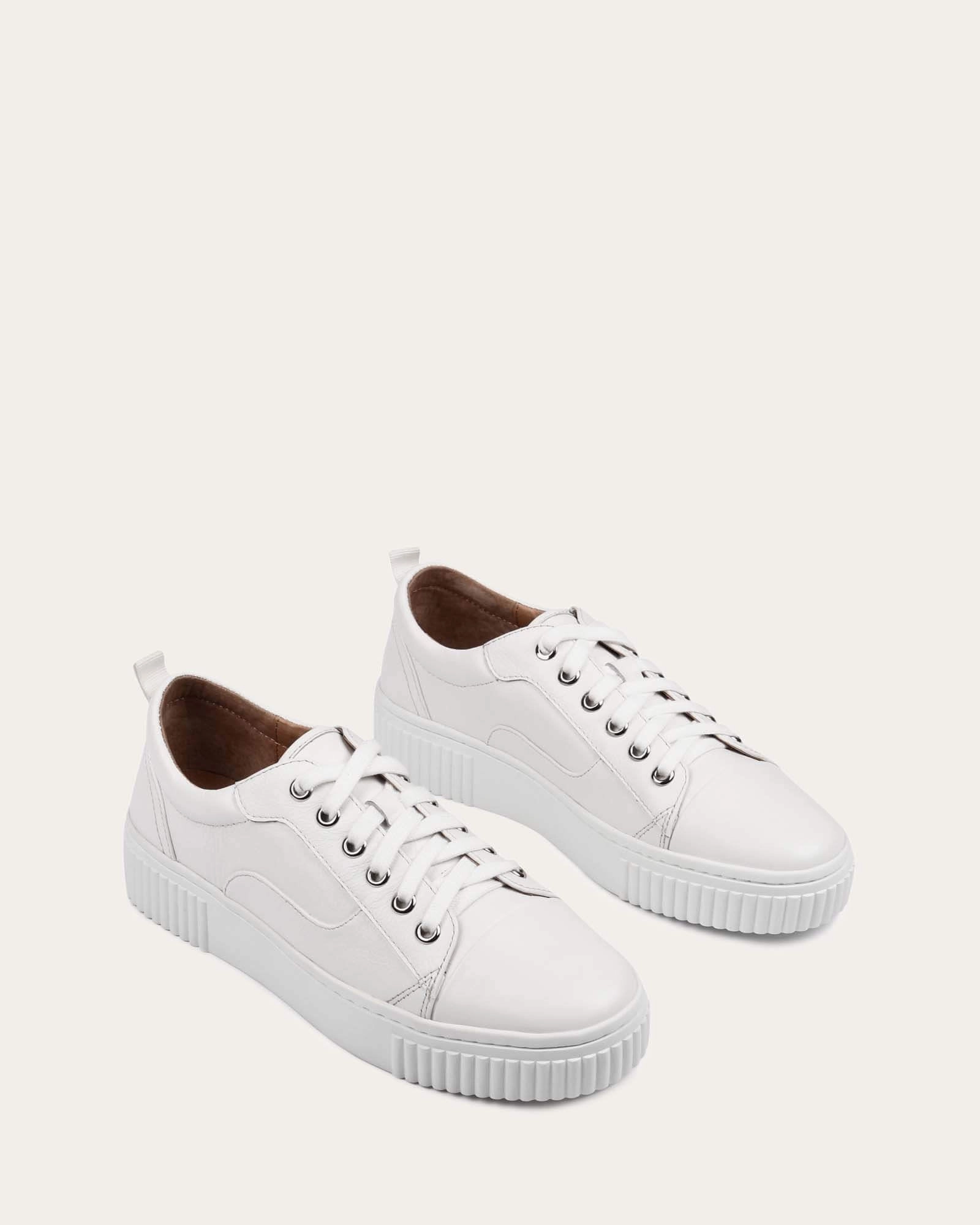 Claremont Sneakers White Leather Vibe-Centered Clean Energy
